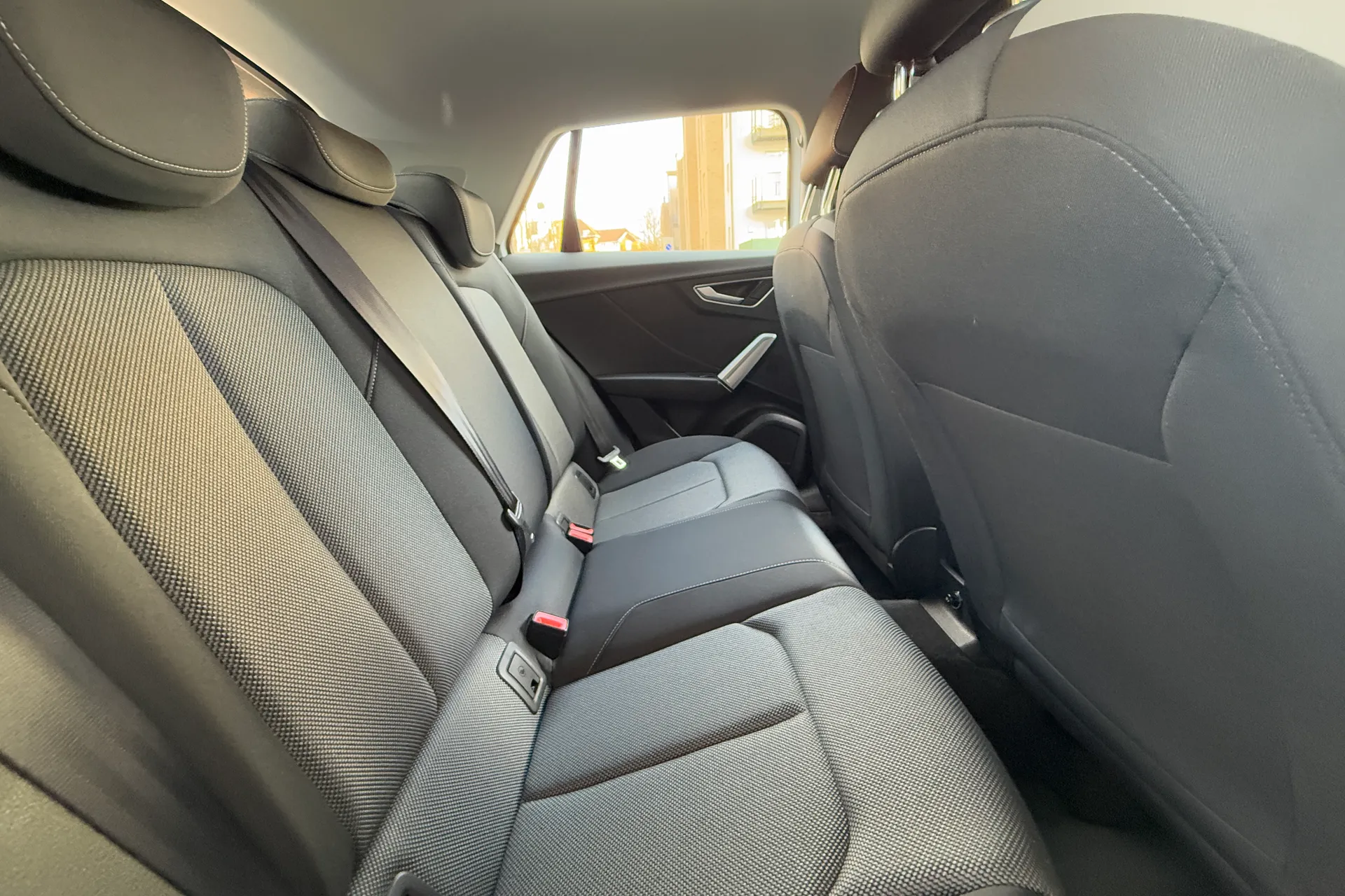 Audi Q2 thumbnail image number 35