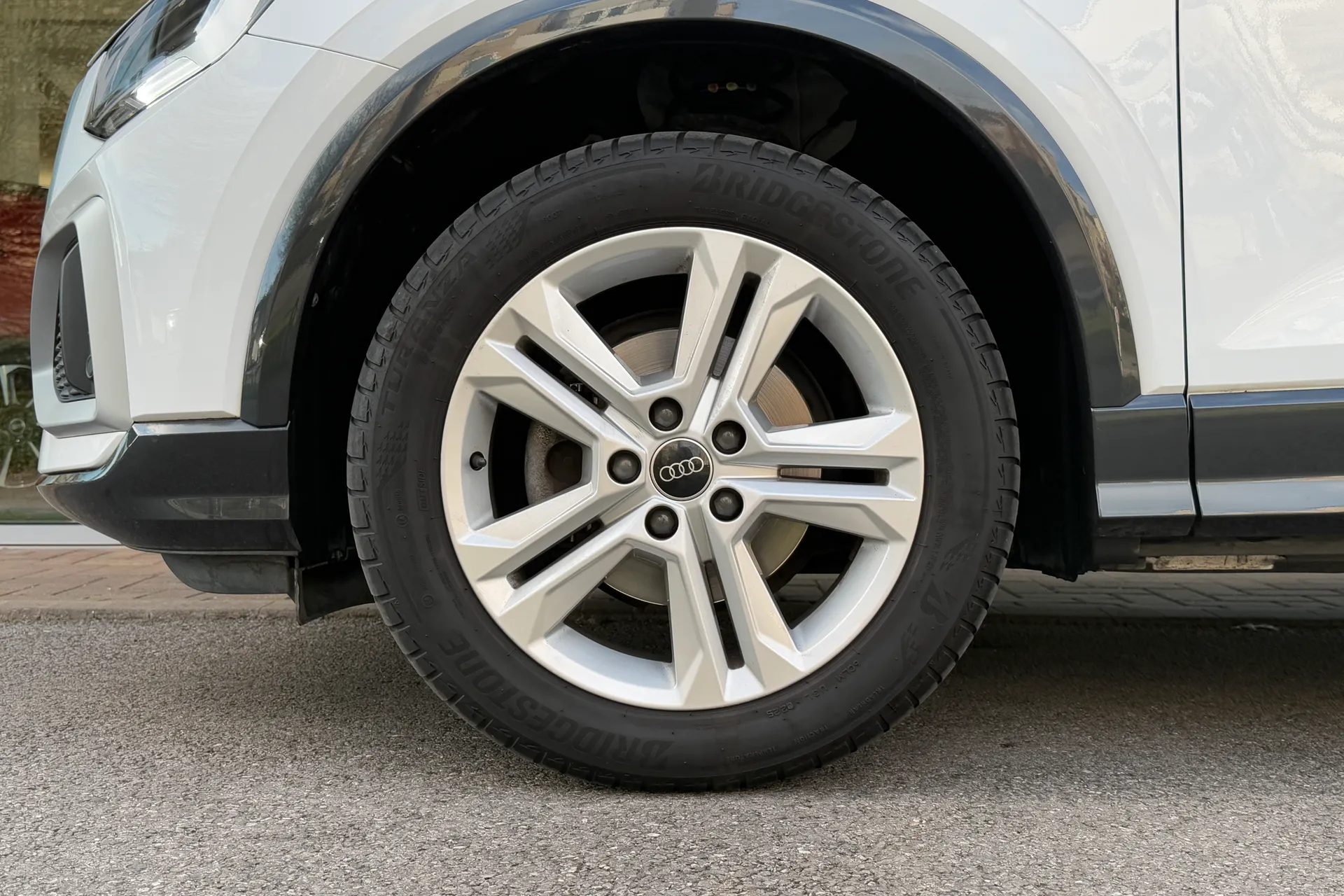 Audi Q2 thumbnail image number 10