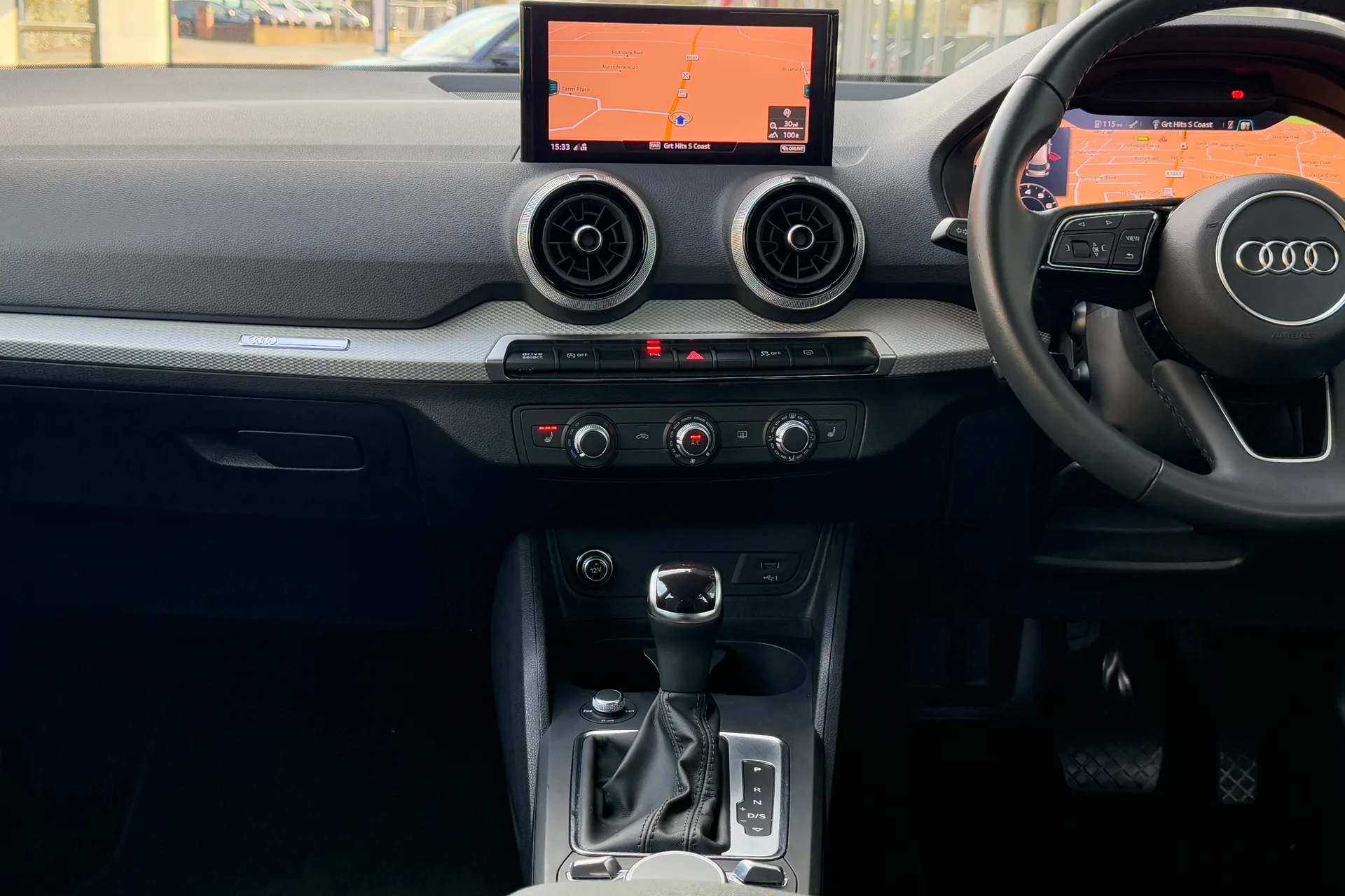 Audi Q2 thumbnail image number 37