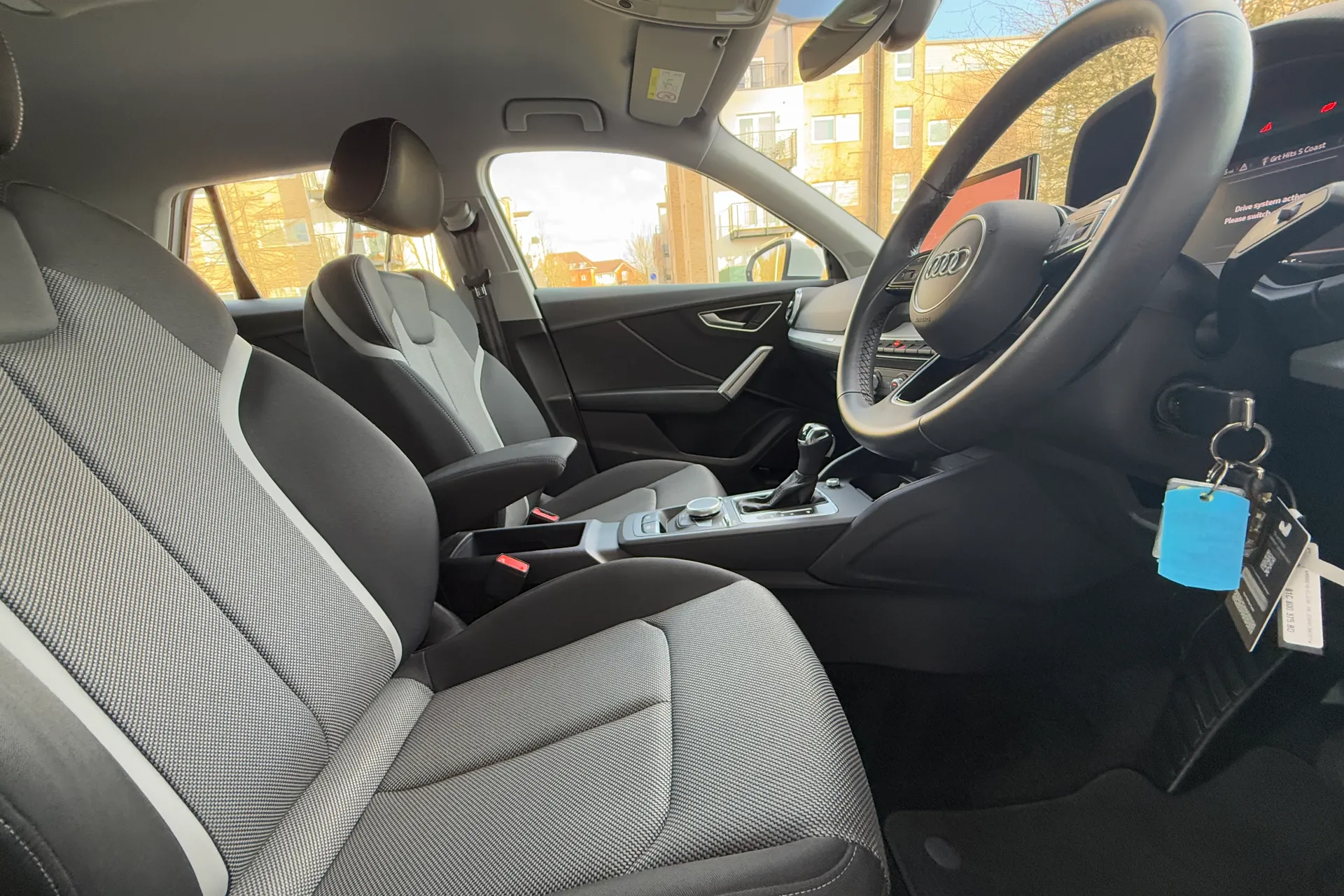 Audi Q2 thumbnail image number 29