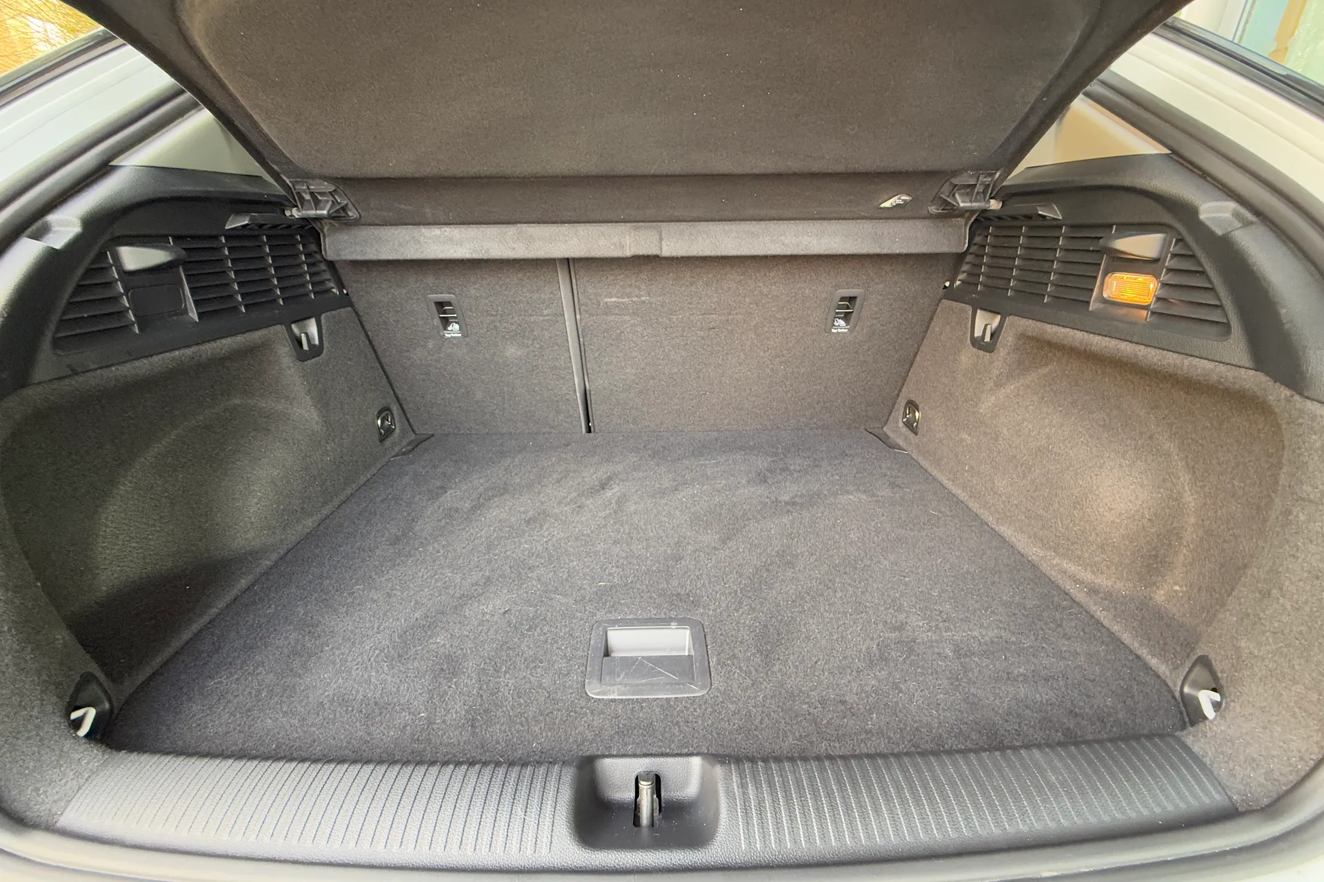 Audi Q2 thumbnail image number 44