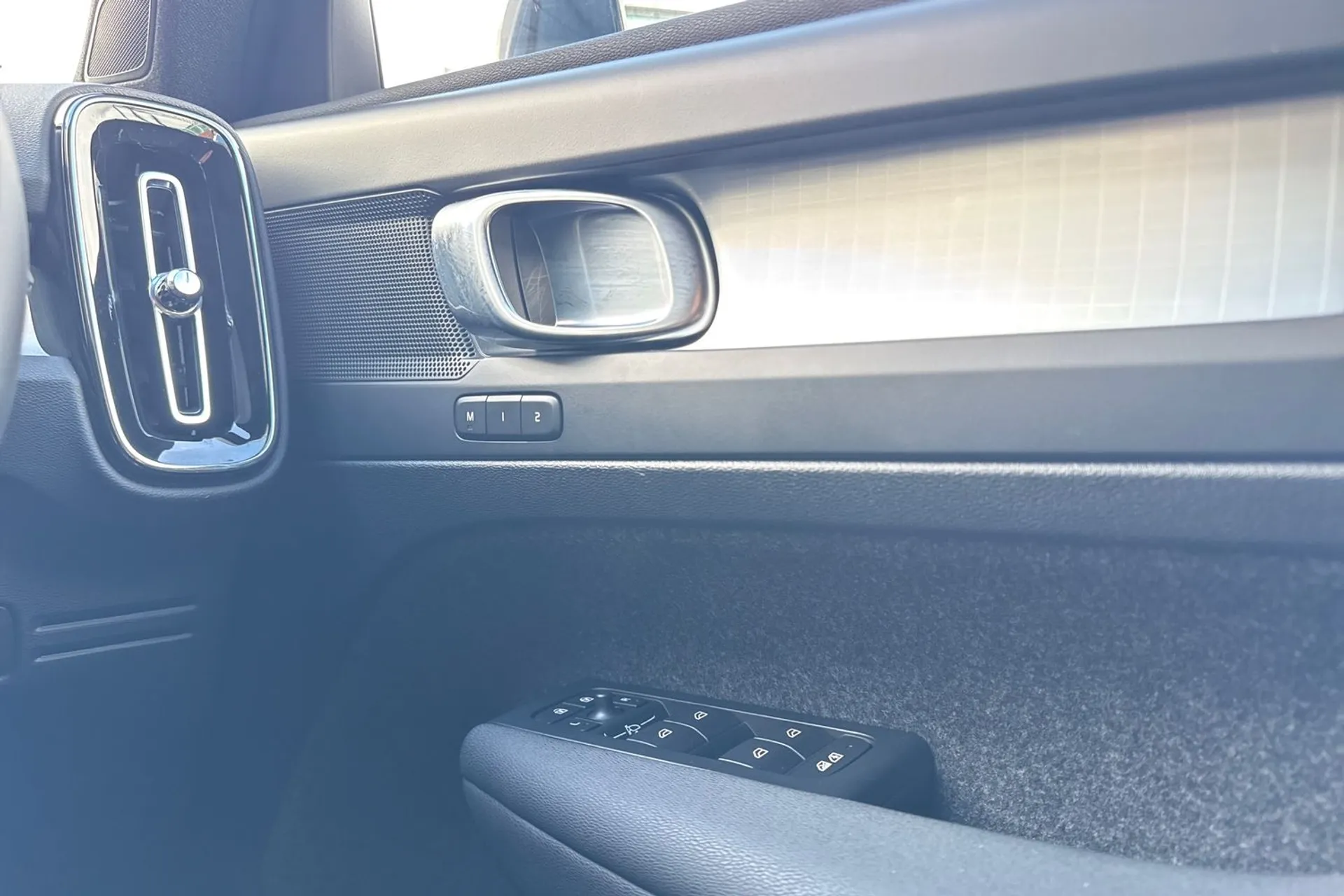 Volvo XC40 thumbnail image number 41