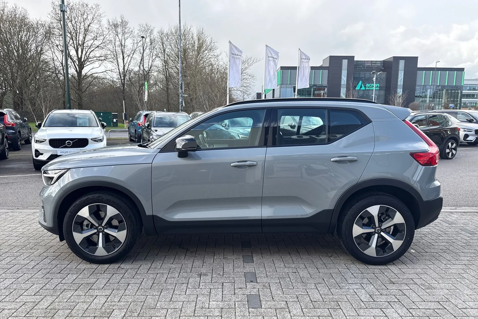 Volvo XC40 thumbnail image number 11