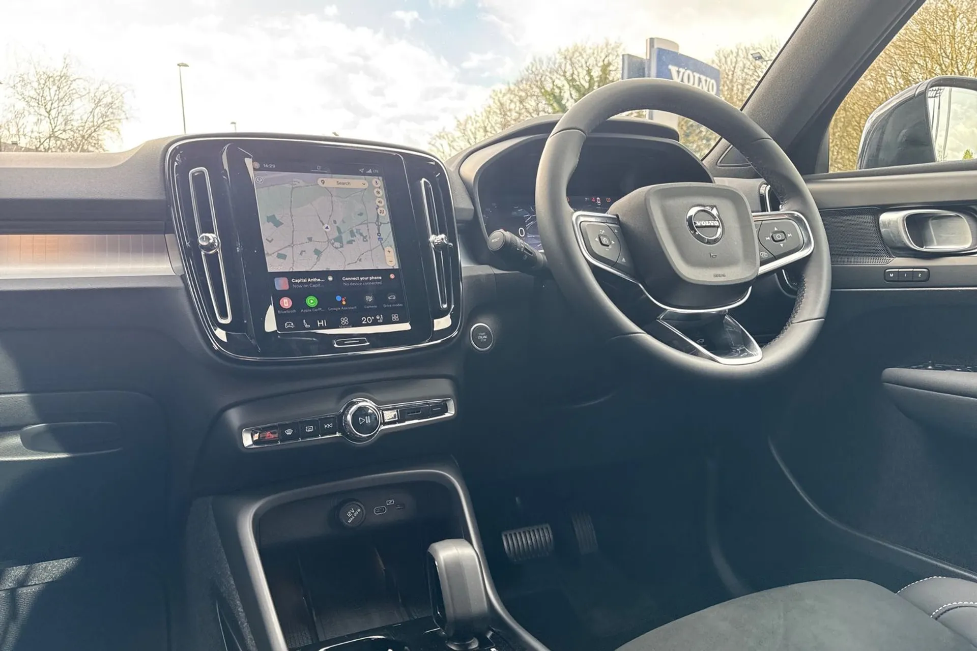 Volvo XC40 thumbnail image number 35