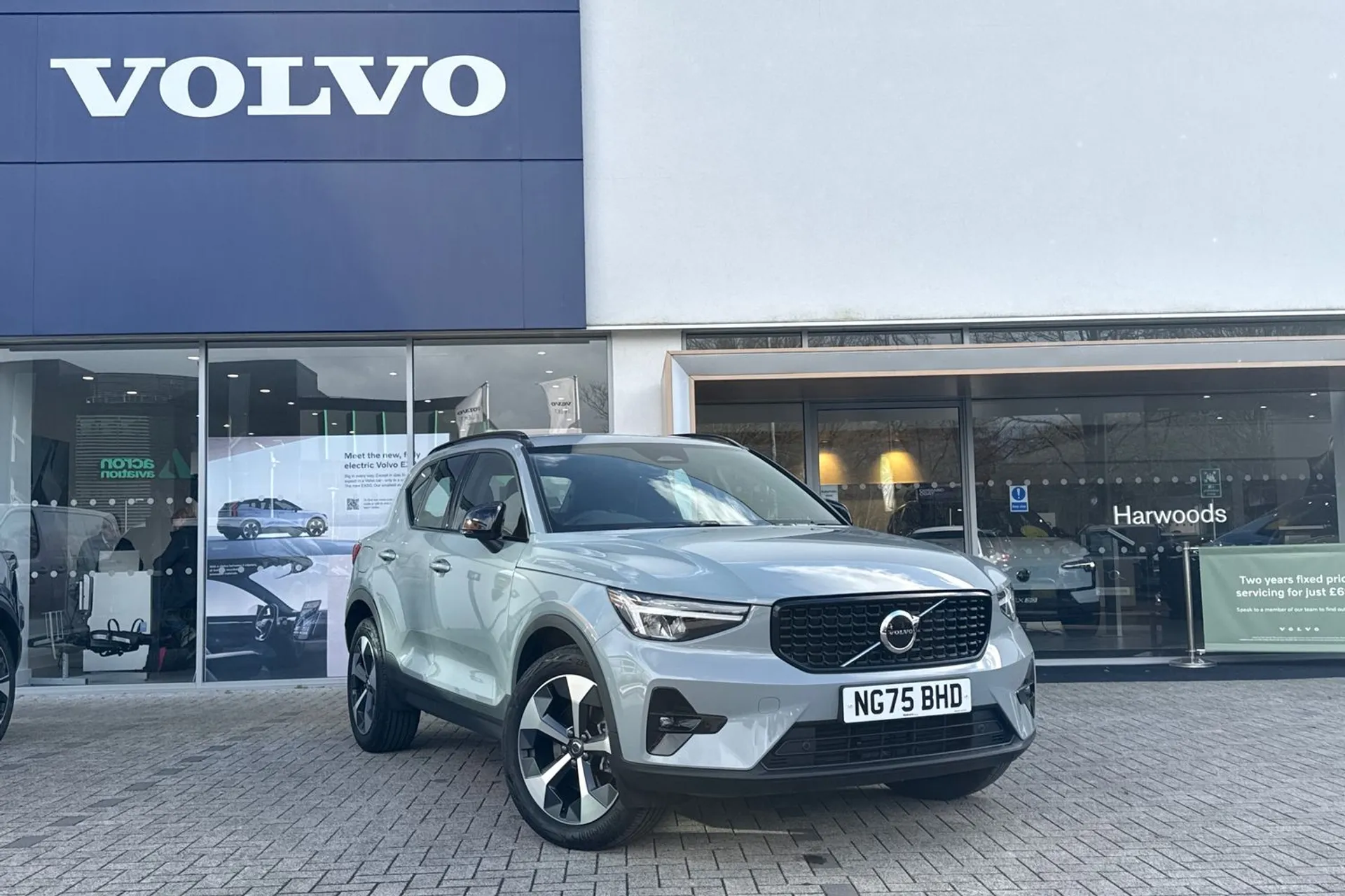Volvo XC40 focused image