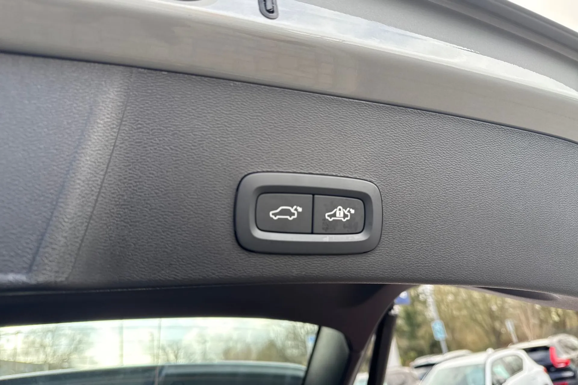 Volvo XC40 thumbnail image number 21