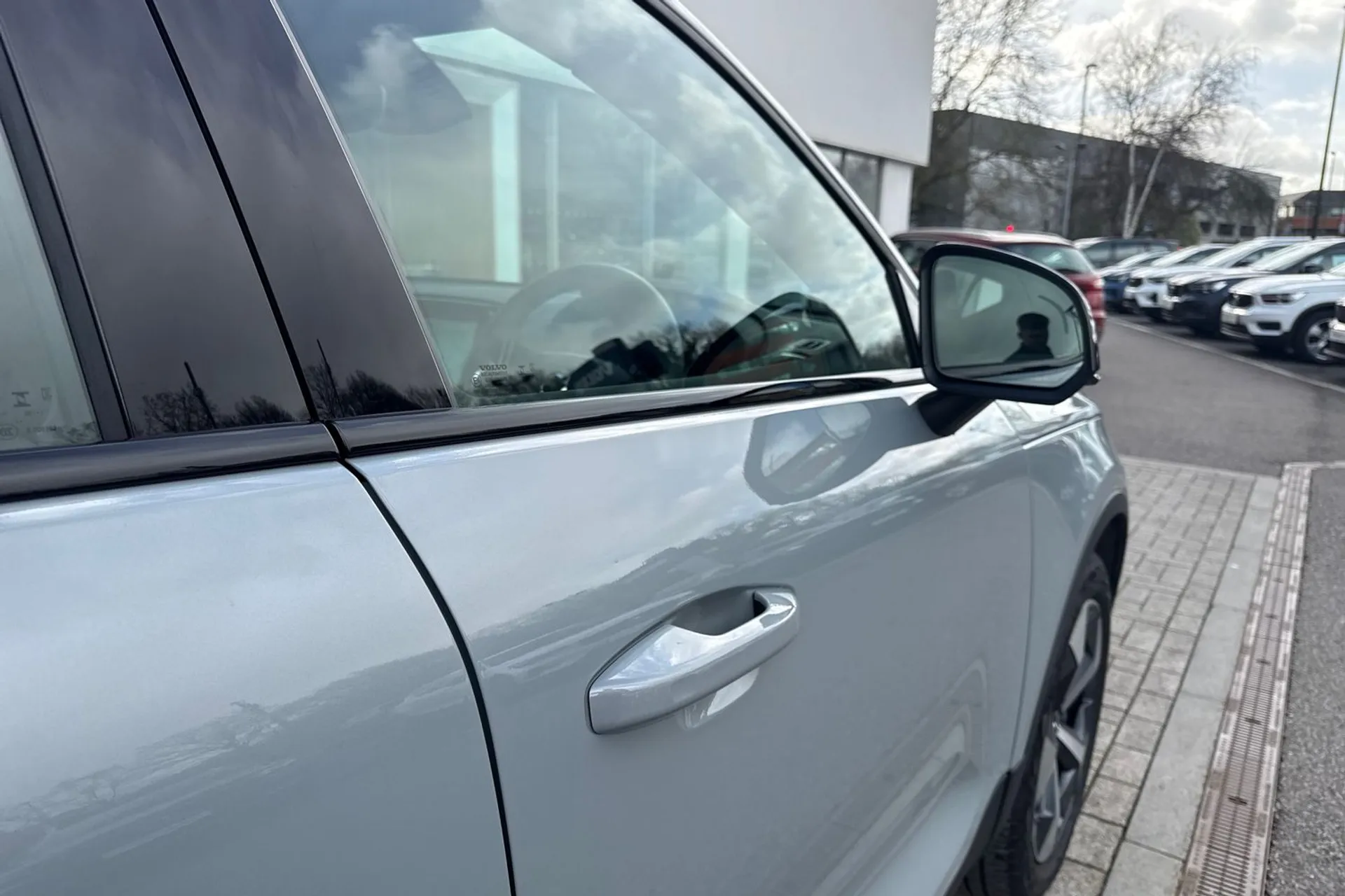 Volvo XC40 thumbnail image number 17