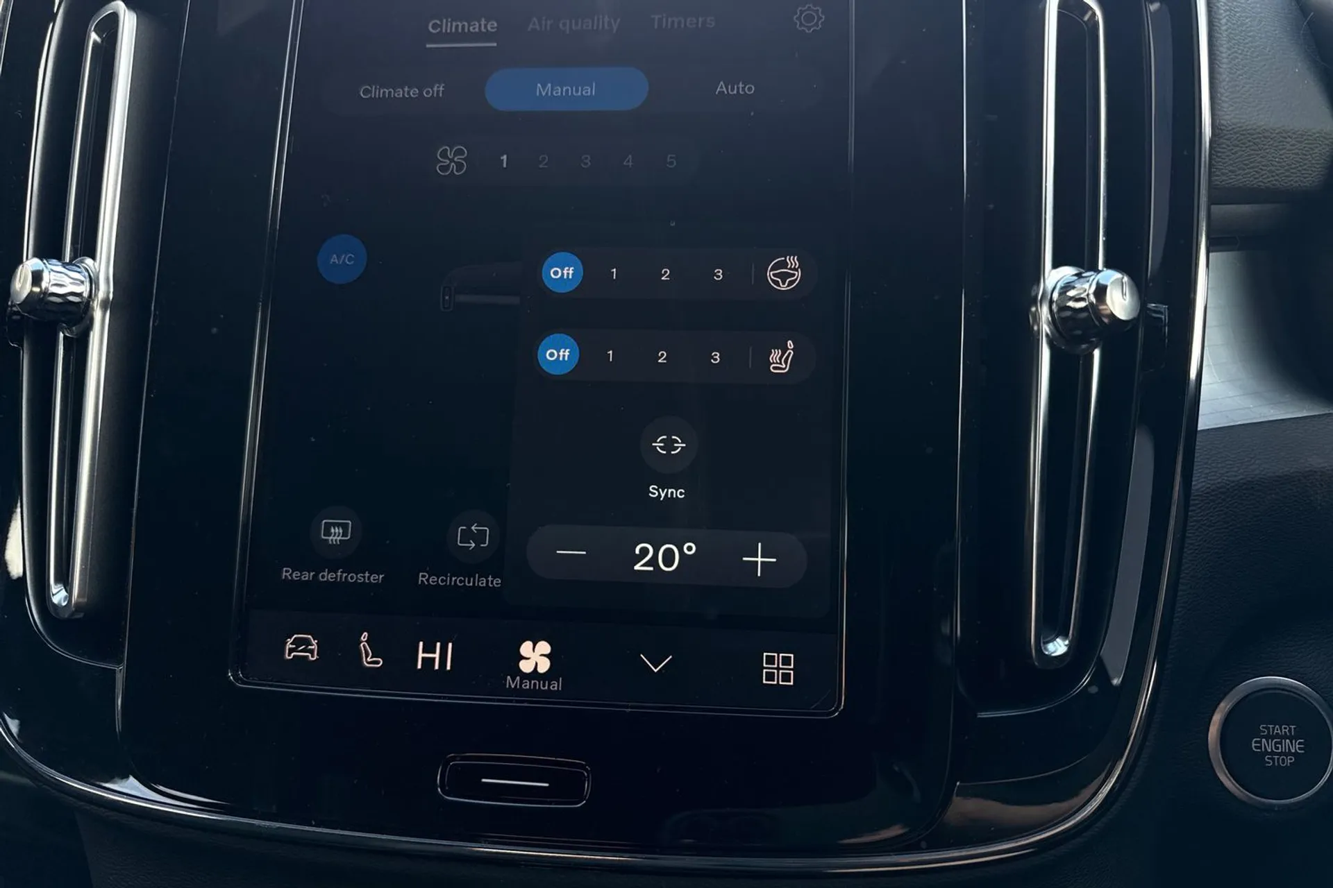 Volvo XC40 thumbnail image number 39