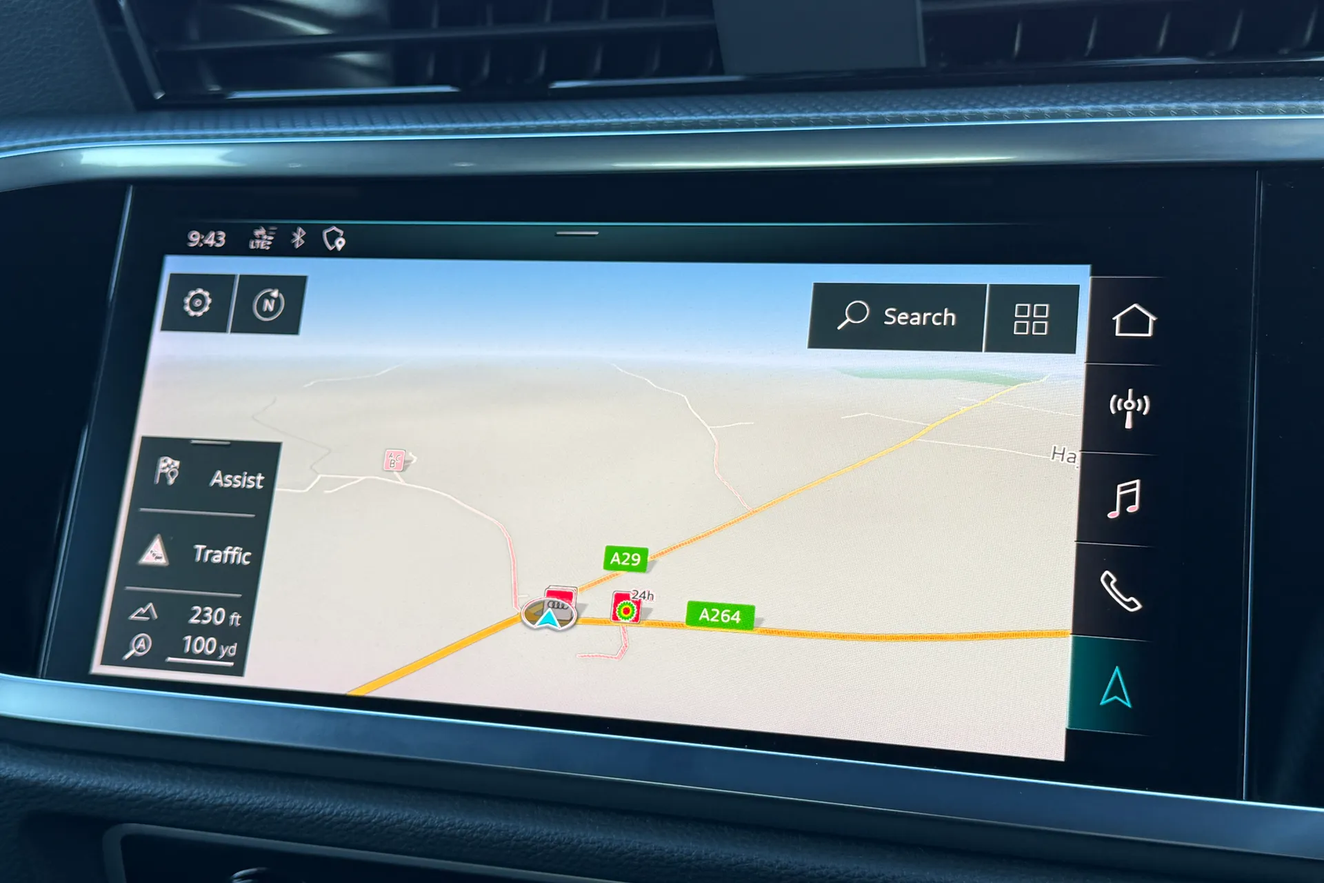 Audi Q3 thumbnail image number 4