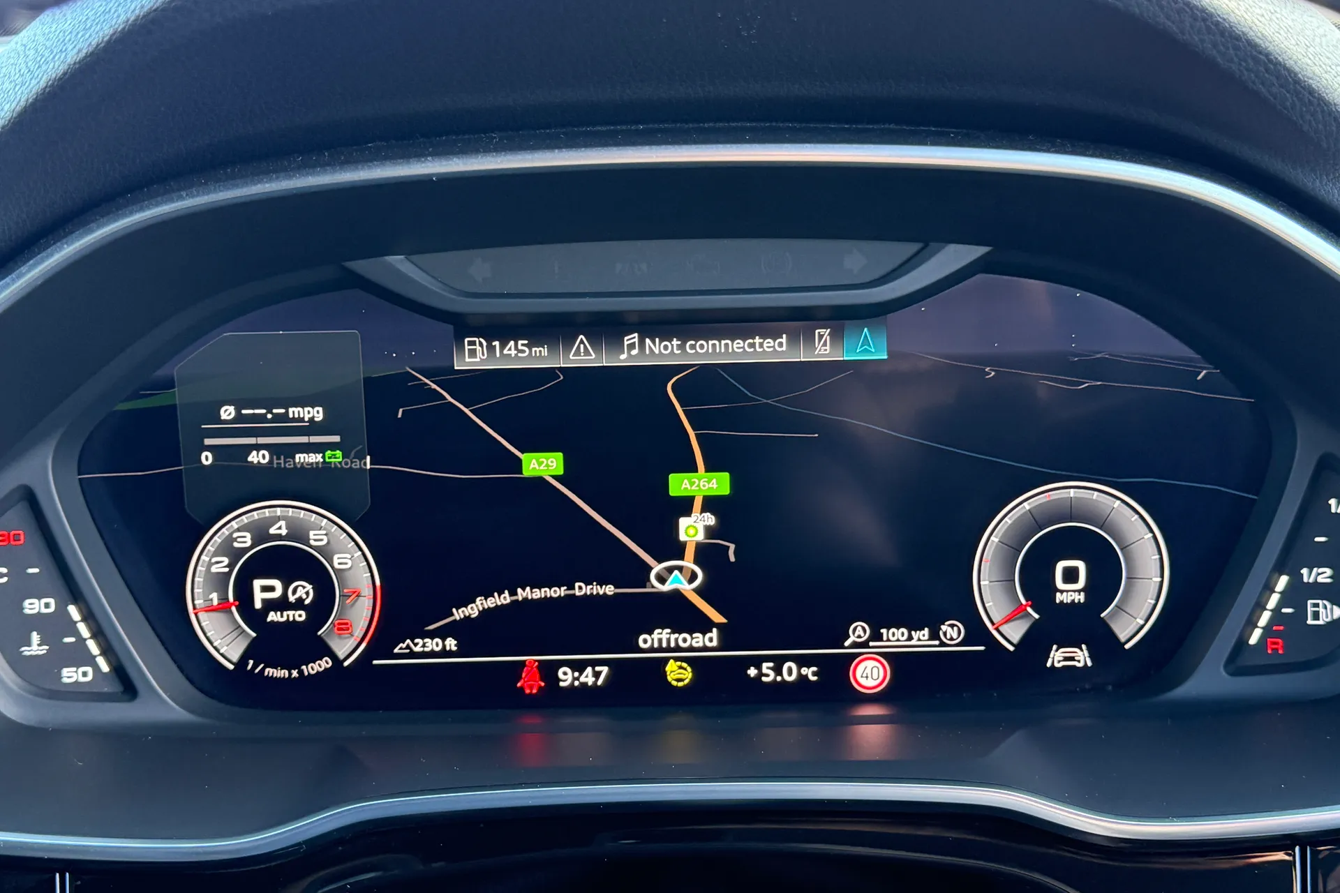 Audi Q3 thumbnail image number 13