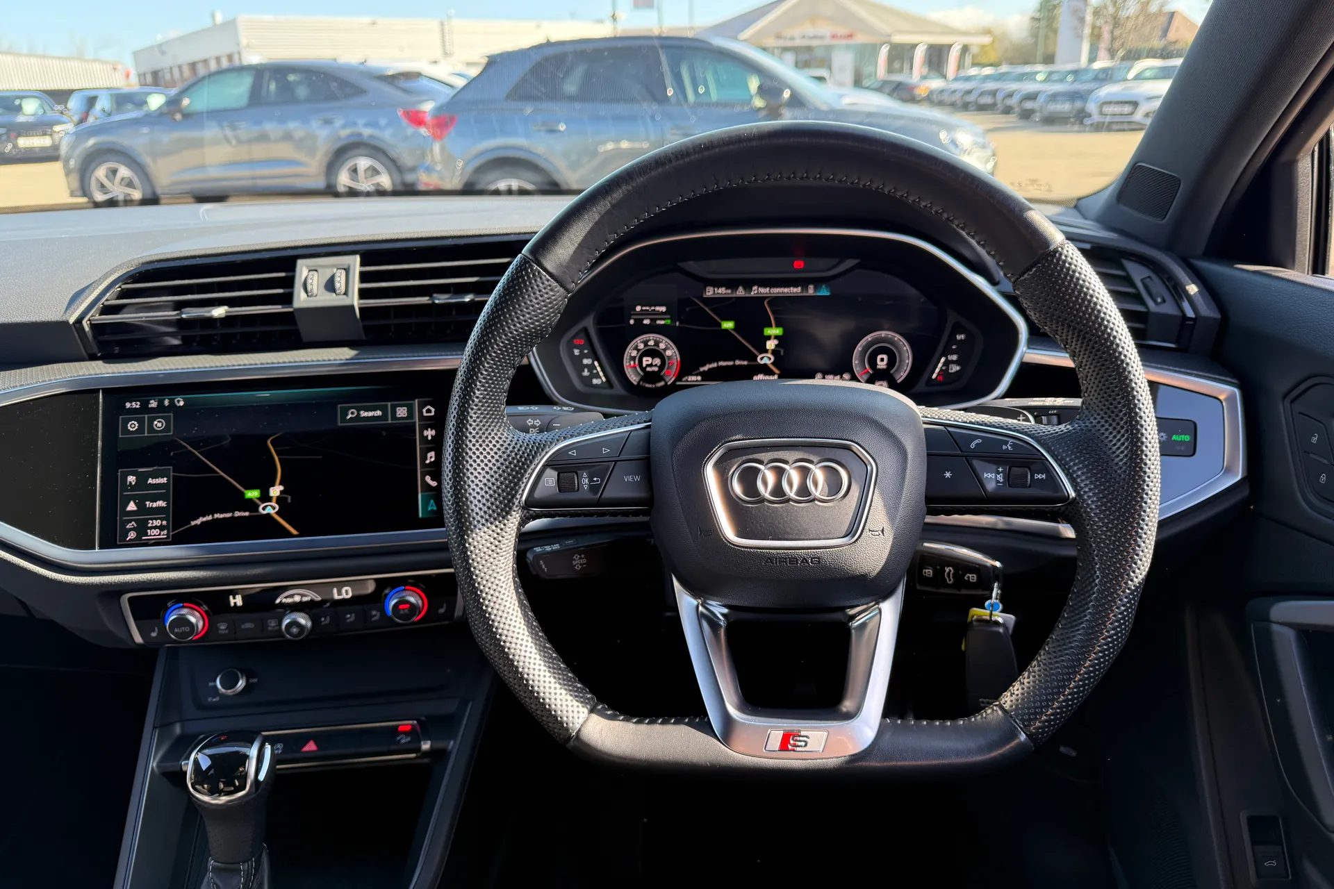 Audi Q3 thumbnail image number 5