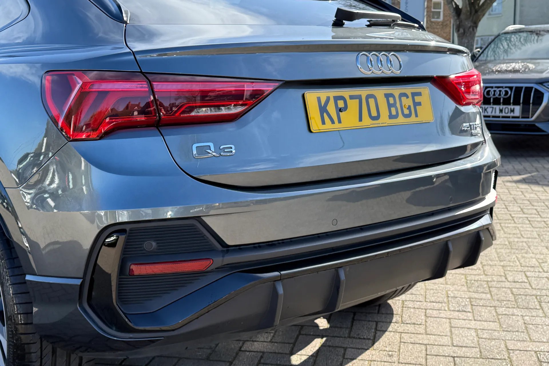 Audi Q3 thumbnail image number 50