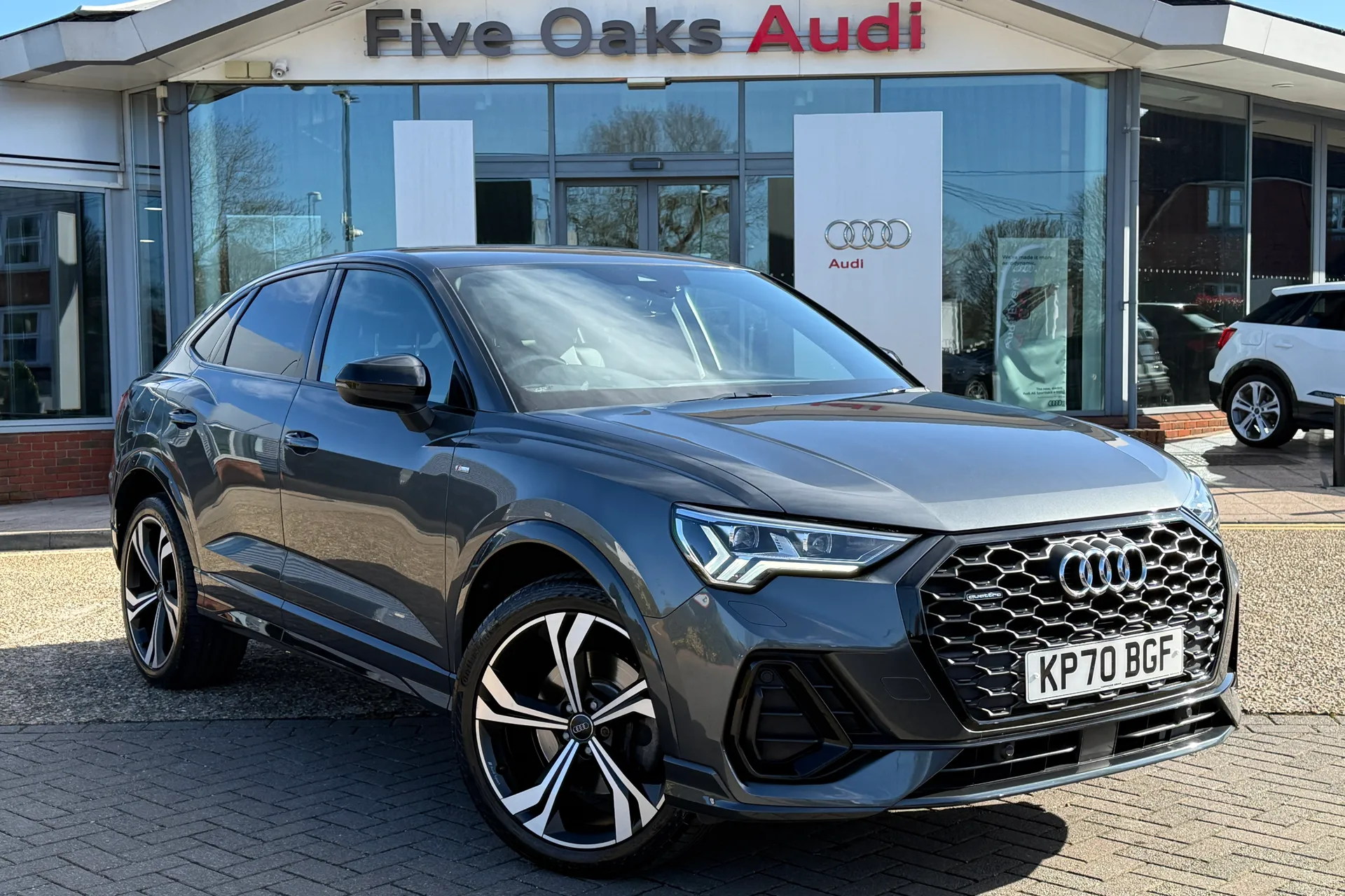 Audi Q3 focused image