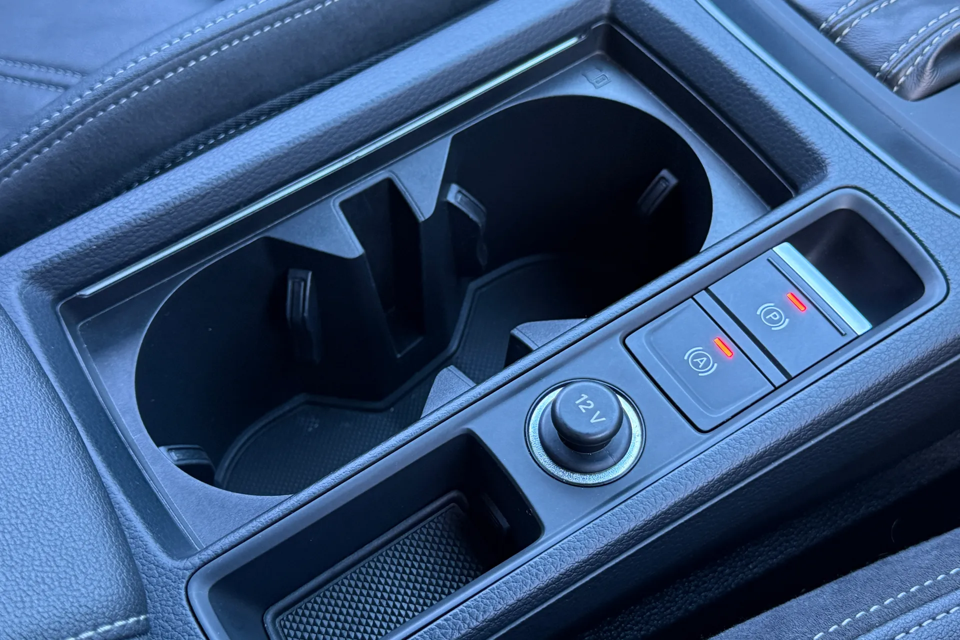 Audi Q3 thumbnail image number 40