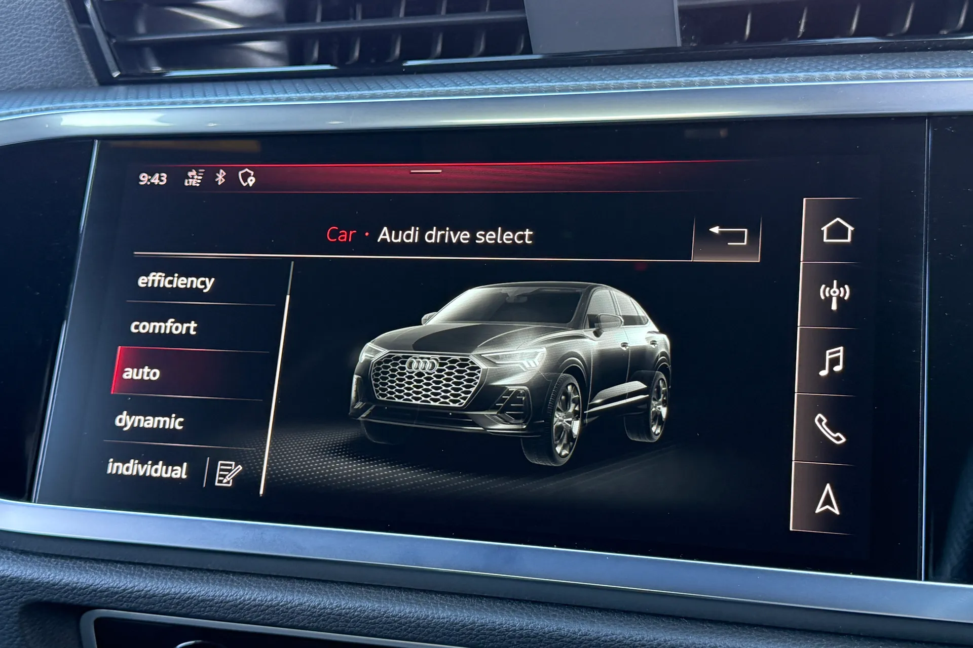 Audi Q3 thumbnail image number 8