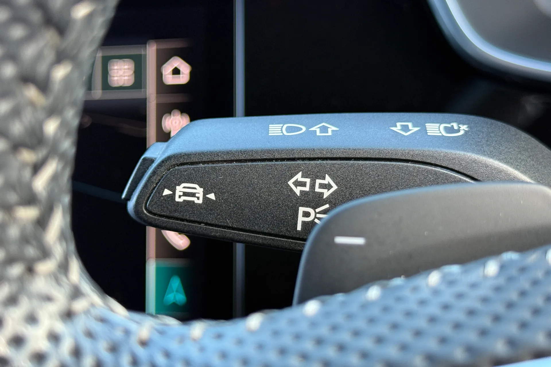 Audi Q3 thumbnail image number 17