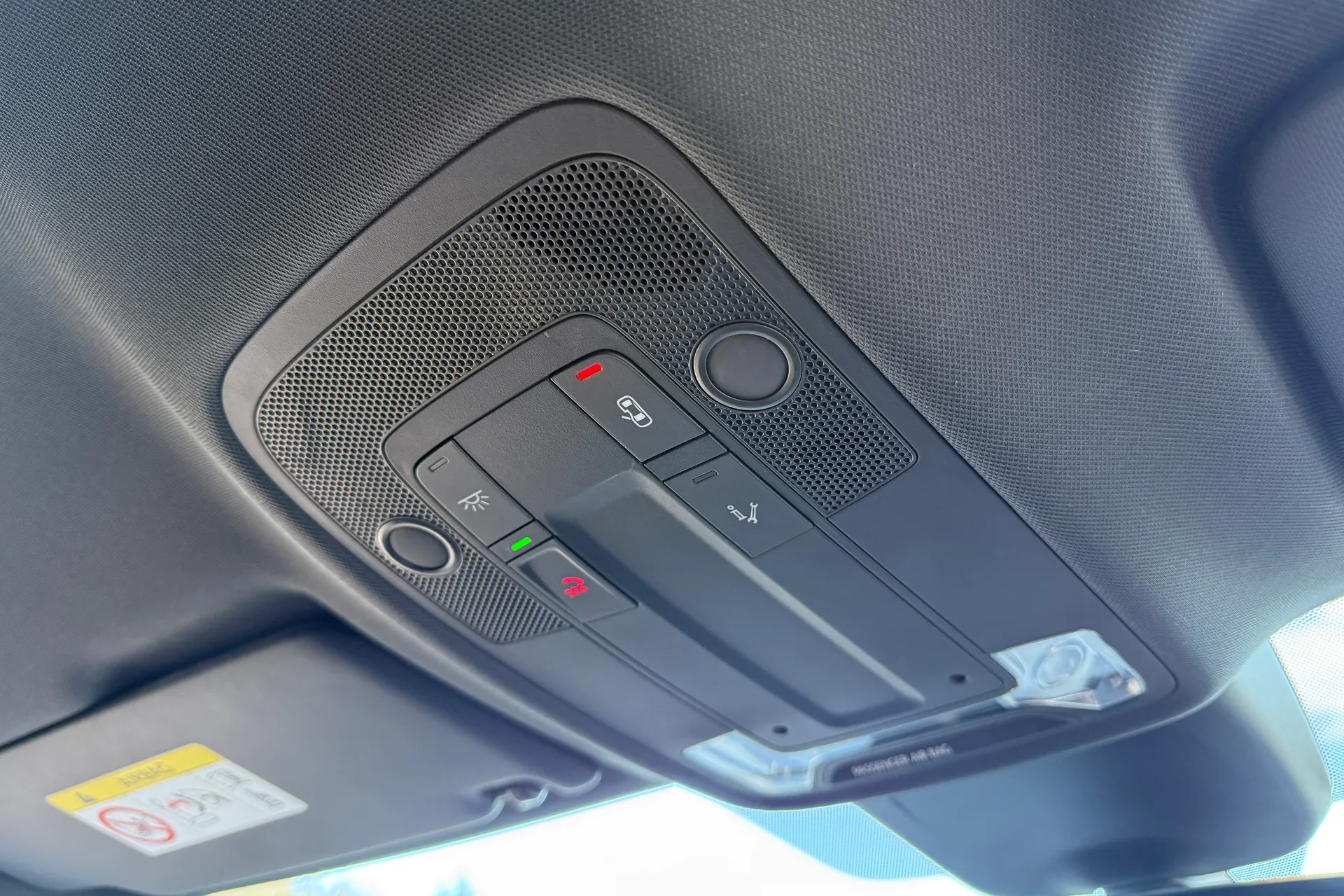 Audi Q3 thumbnail image number 19