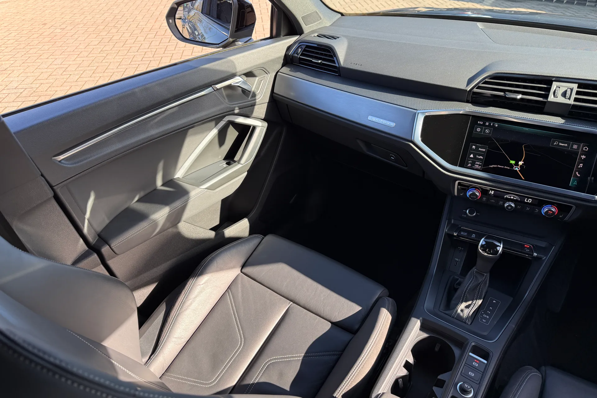 Audi Q3 thumbnail image number 38