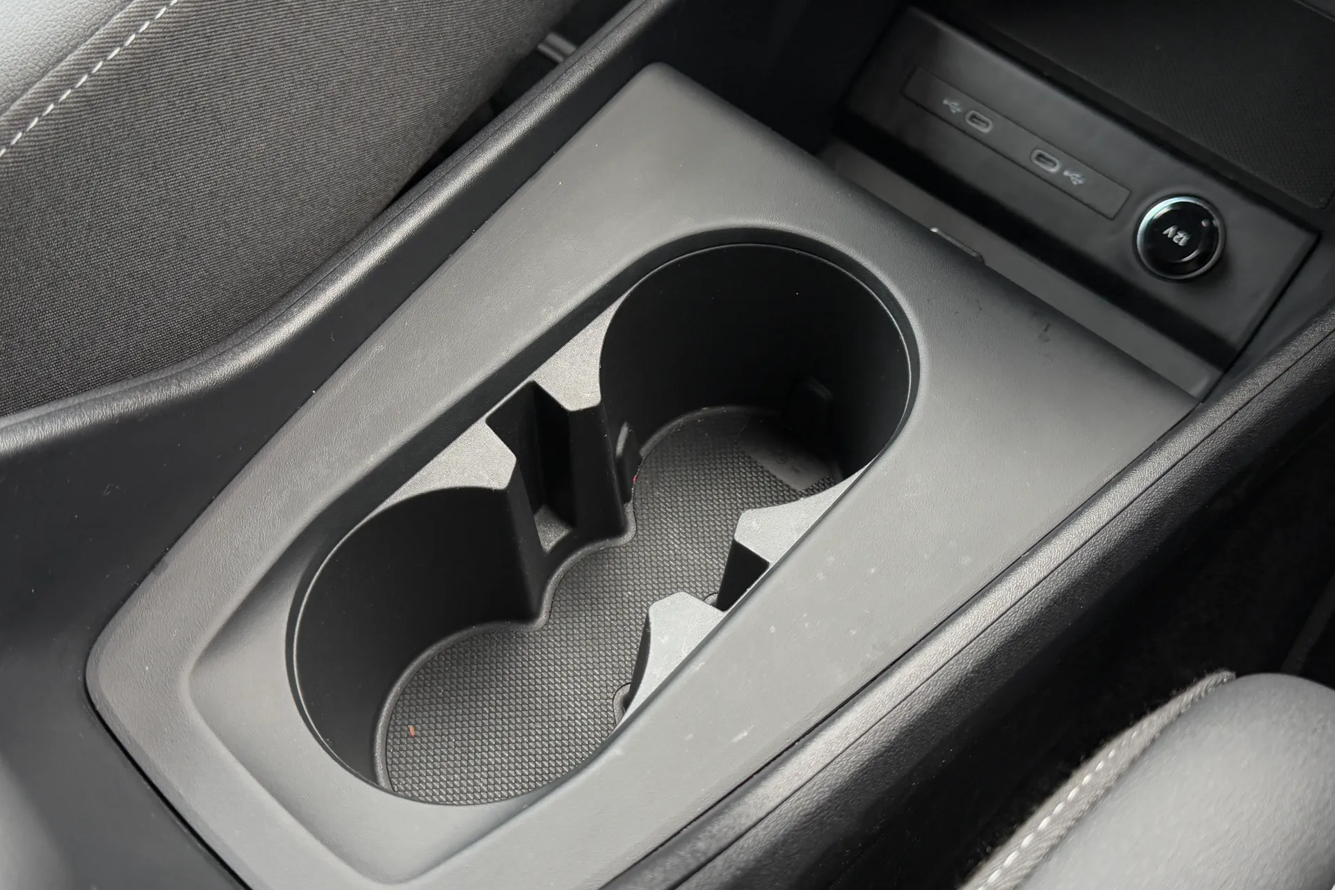 Audi Q4 thumbnail image number 27