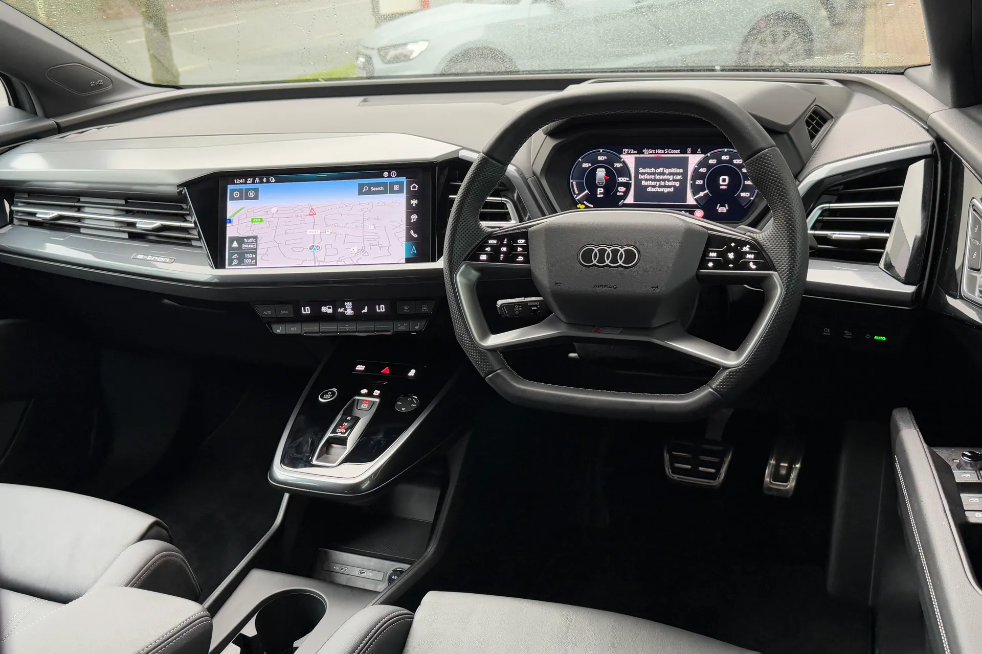 Audi Q4 thumbnail image number 36