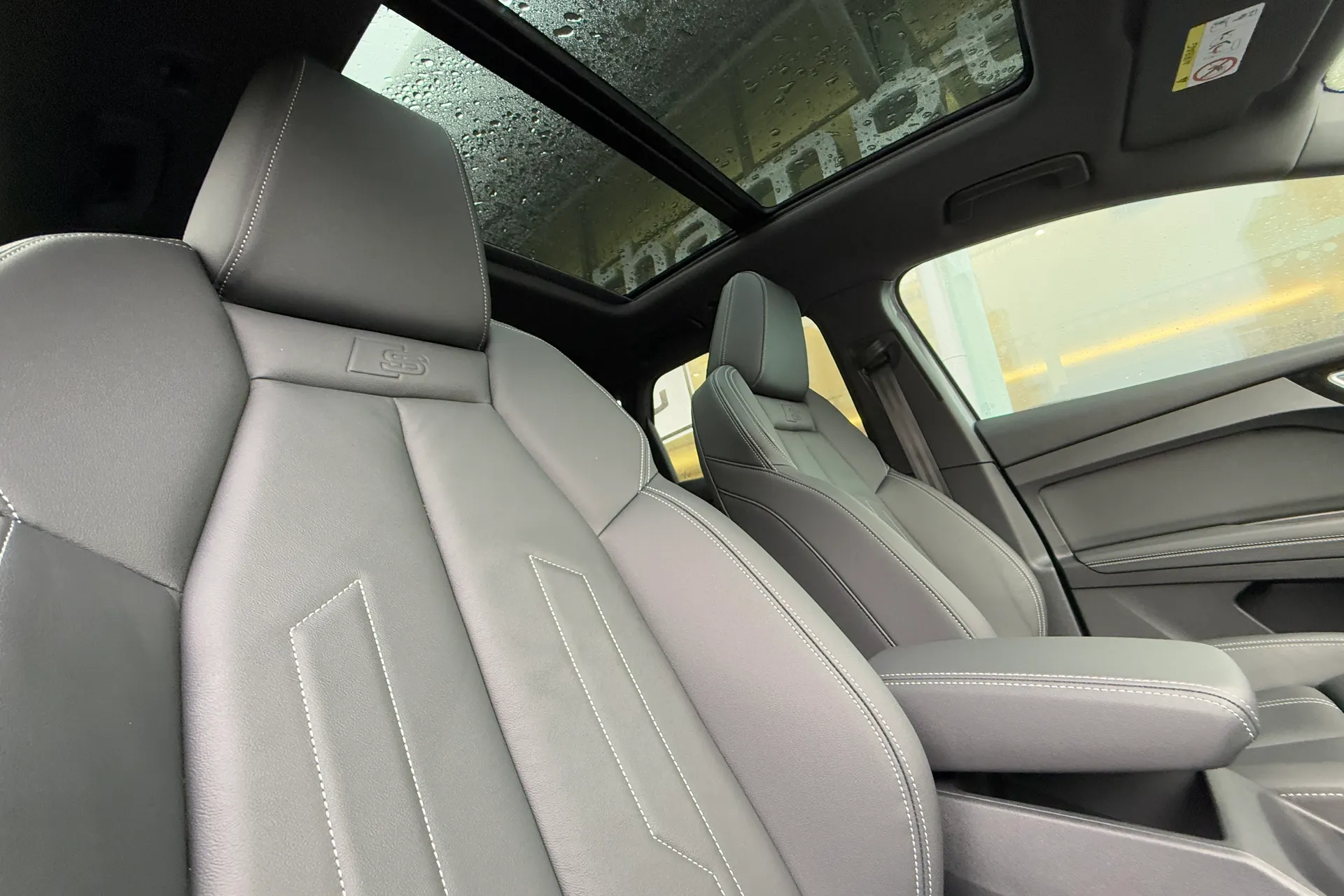 Audi Q4 thumbnail image number 60