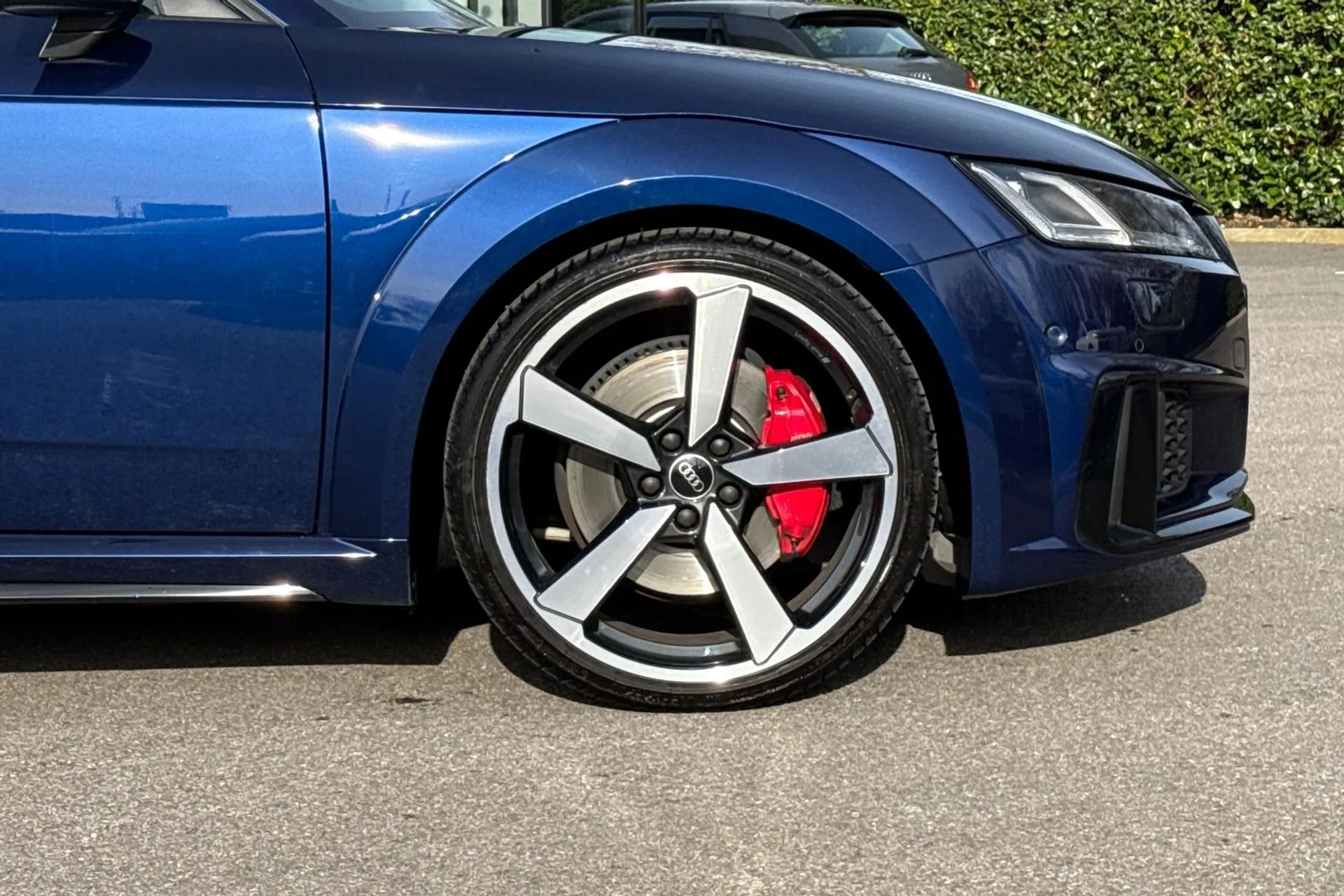 Audi TT thumbnail image number 10