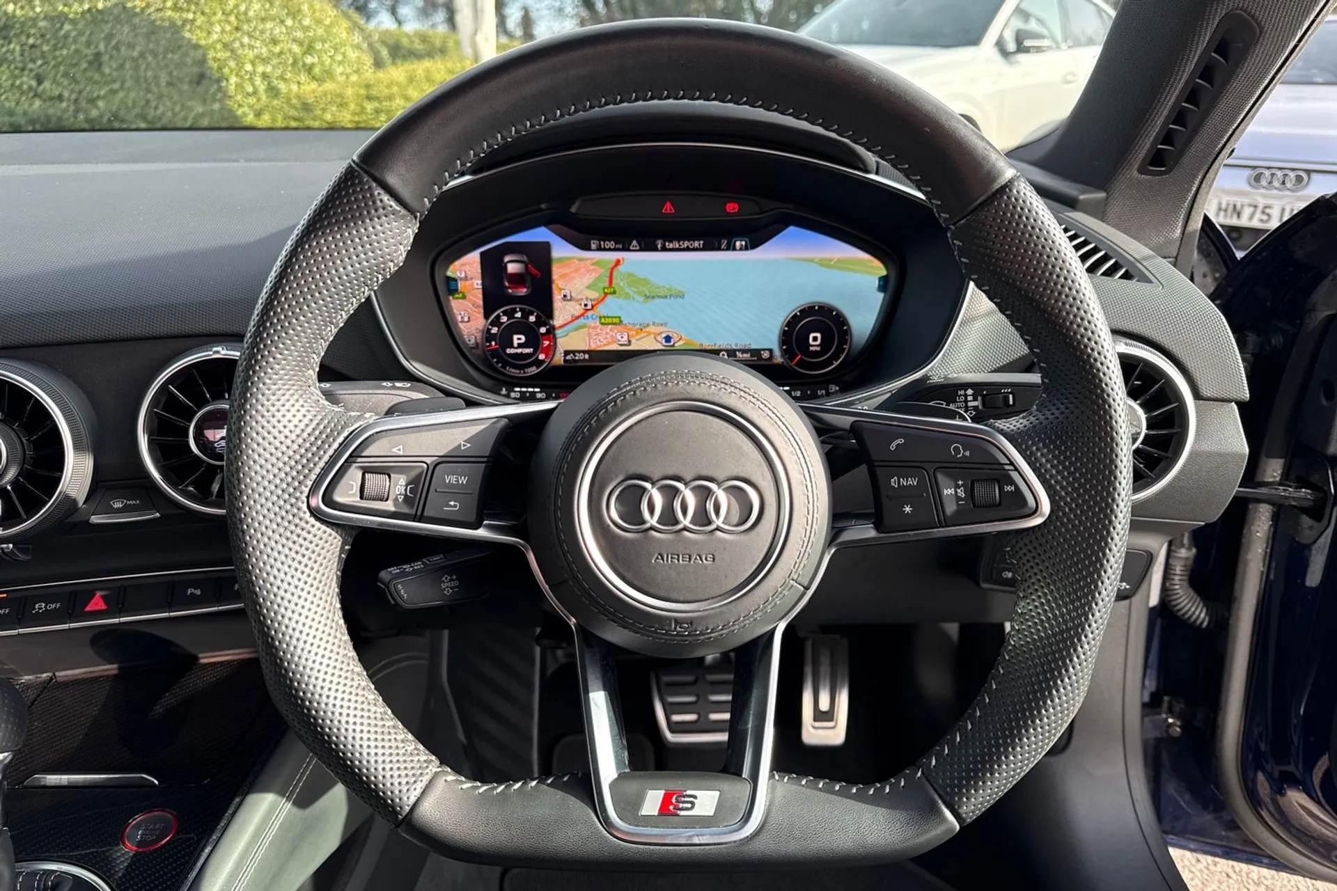 Audi TT thumbnail image number 8