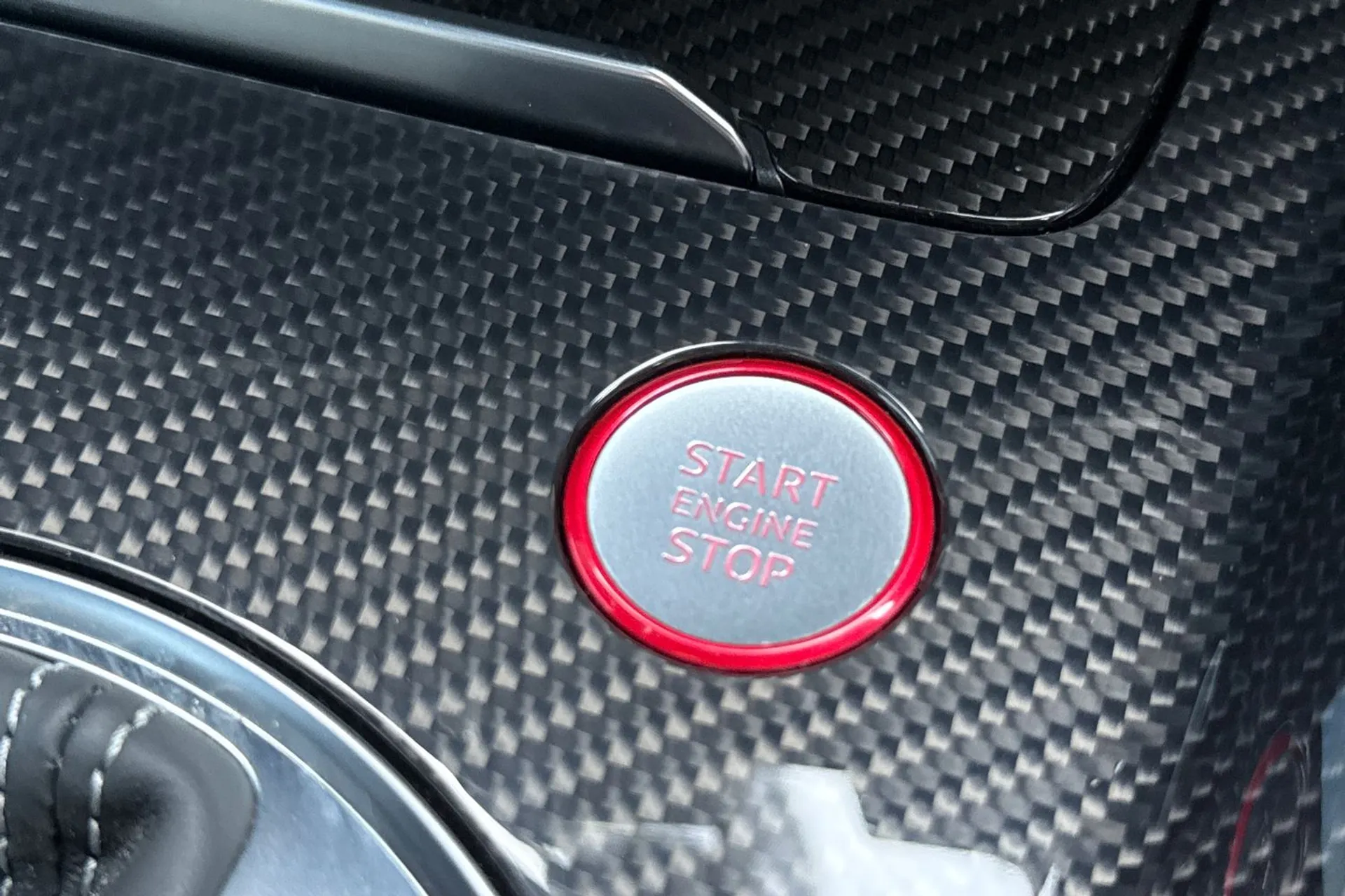 Audi TT thumbnail image number 26