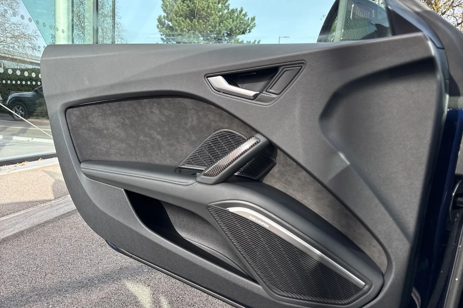 Audi TT thumbnail image number 34