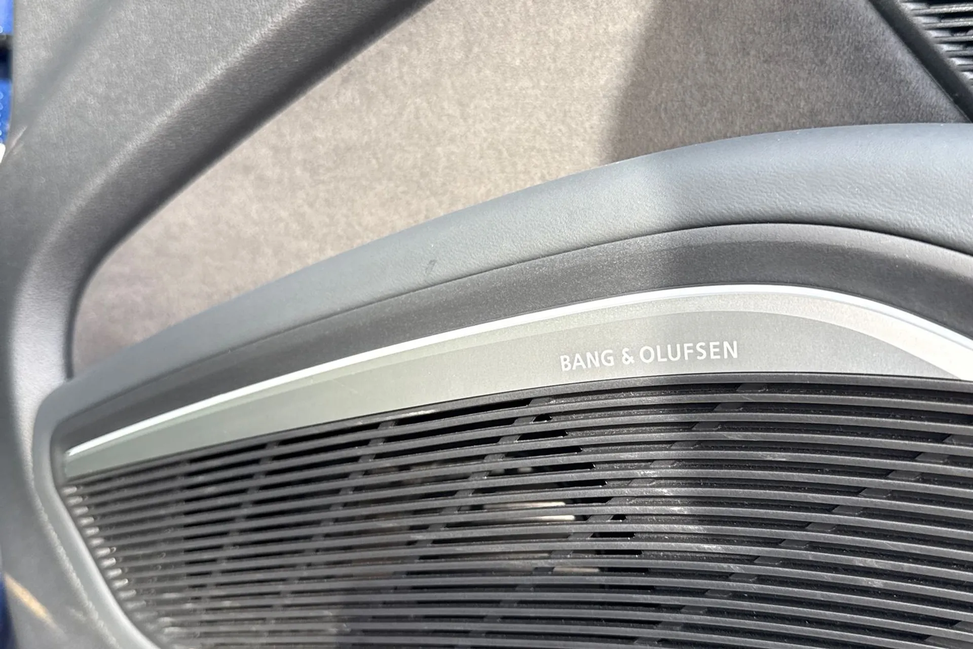 Audi TT thumbnail image number 31