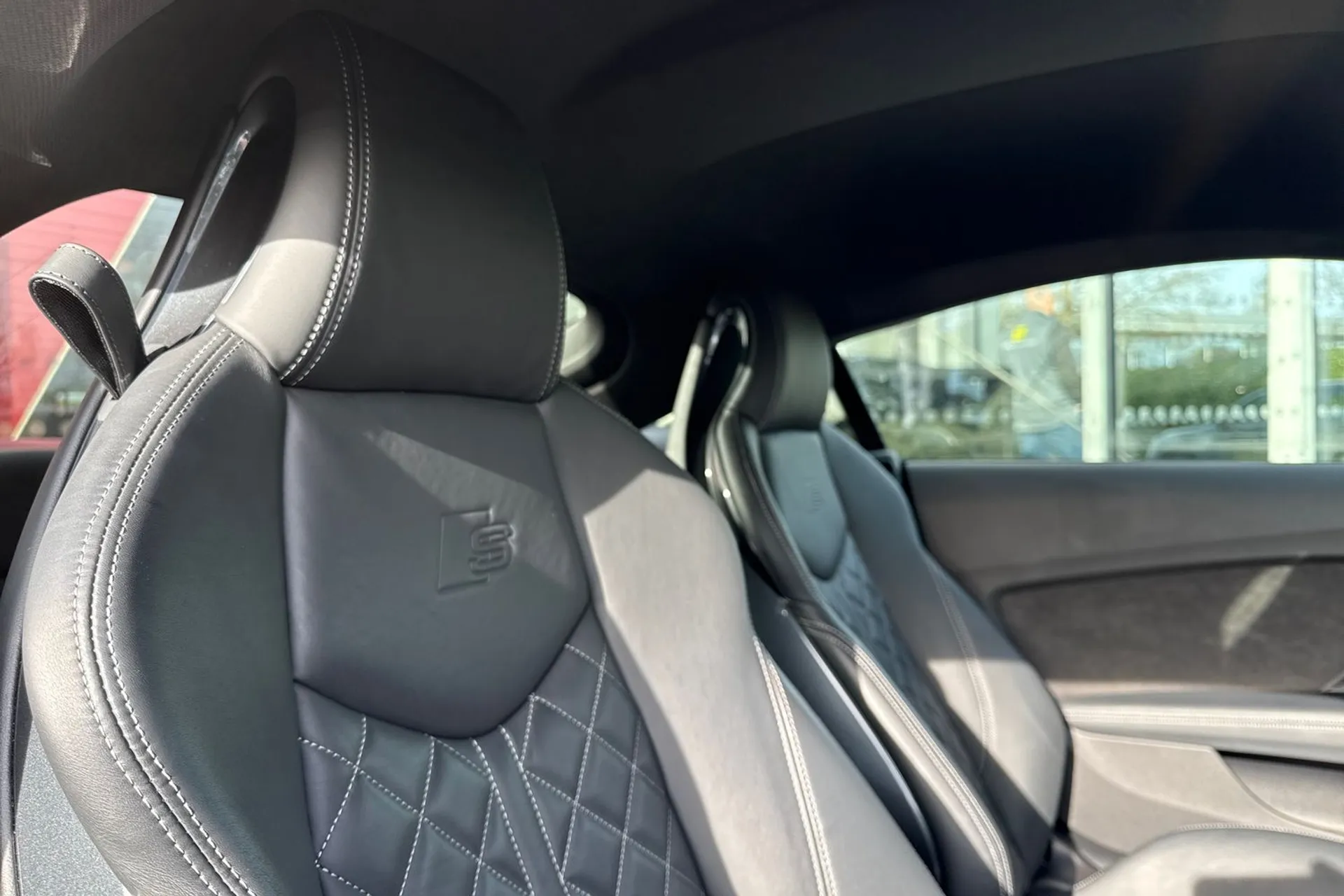 Audi TT thumbnail image number 20