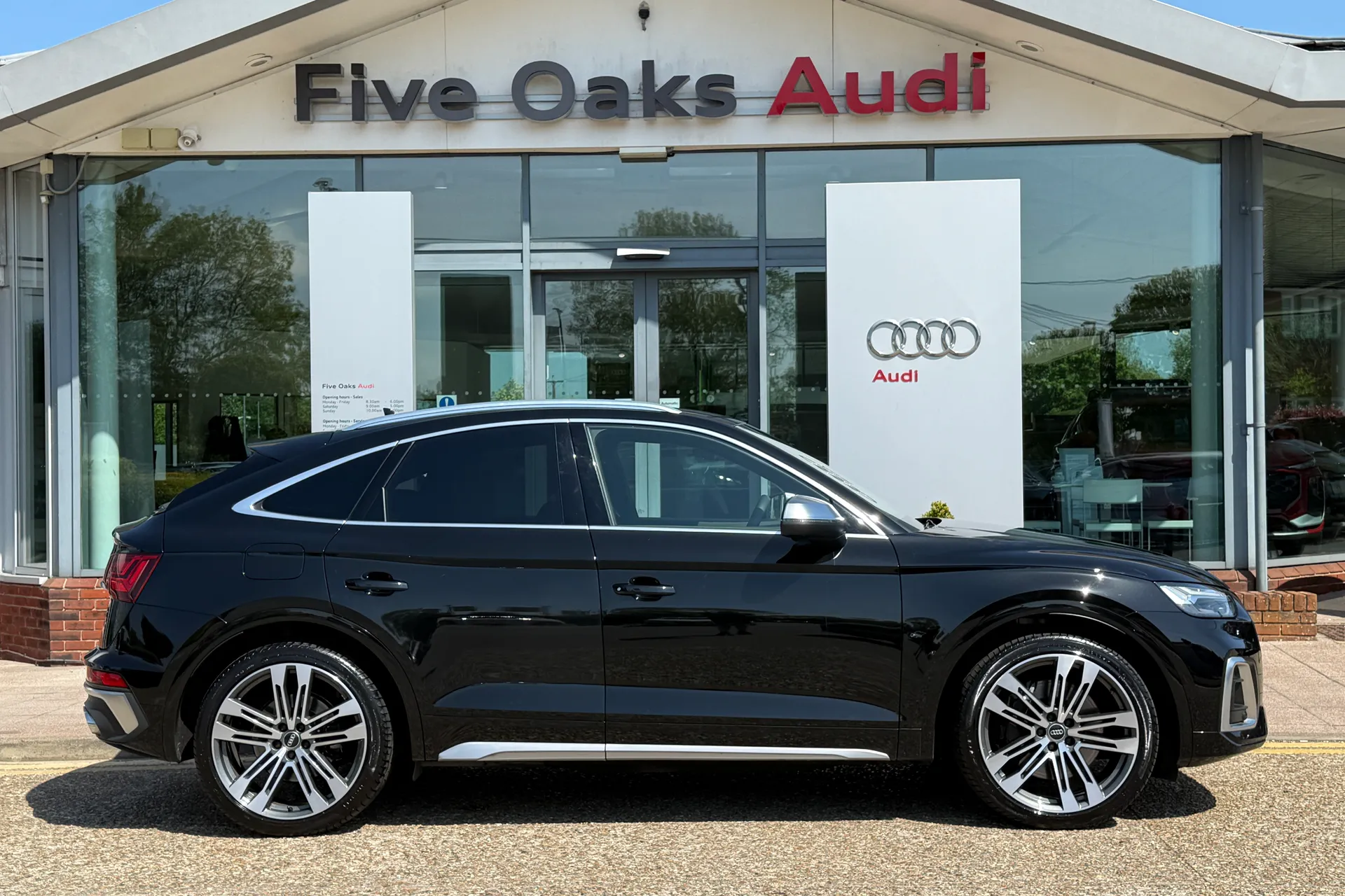 Audi Q5 thumbnail image number 2