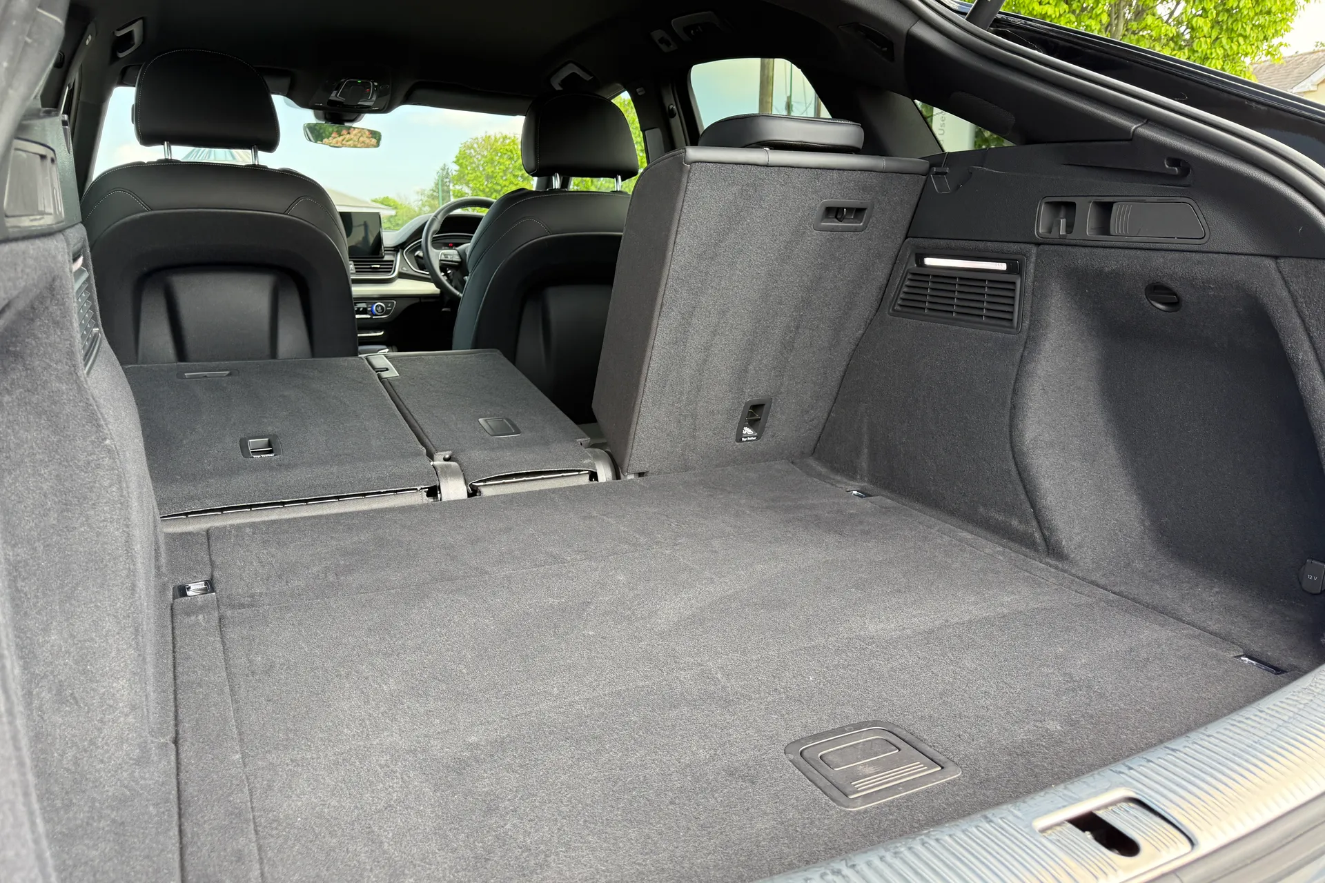 Audi Q5 thumbnail image number 38
