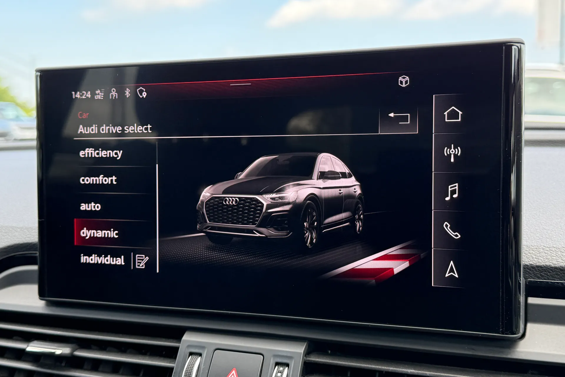 Audi Q5 thumbnail image number 12