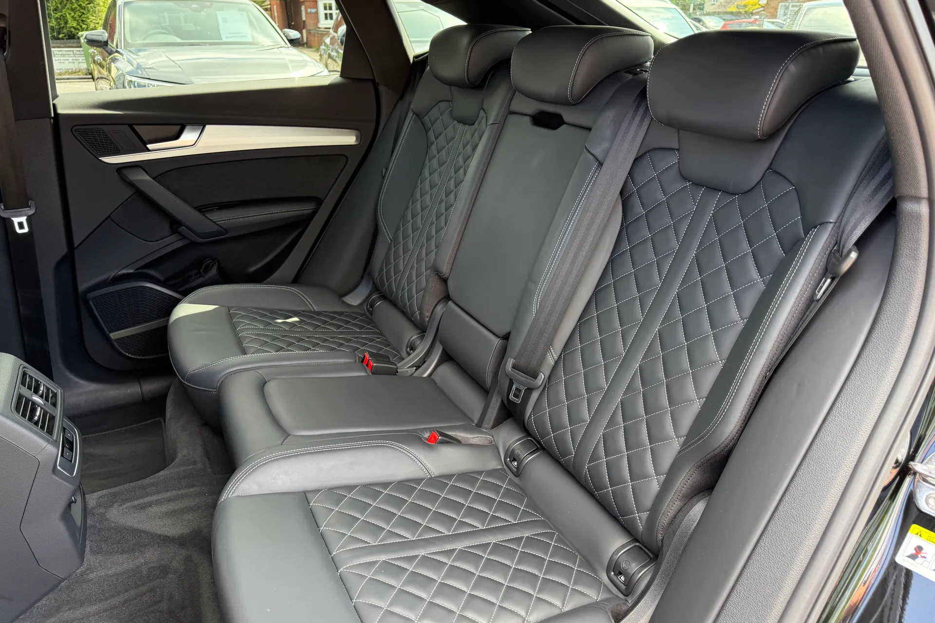 Audi Q5 thumbnail image number 45