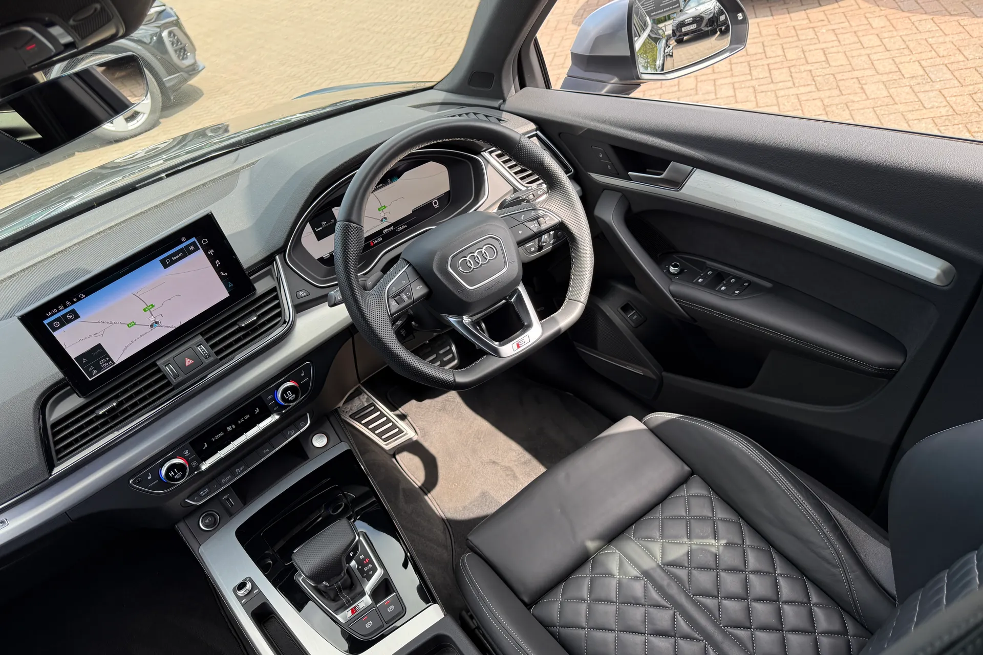 Audi Q5 thumbnail image number 44