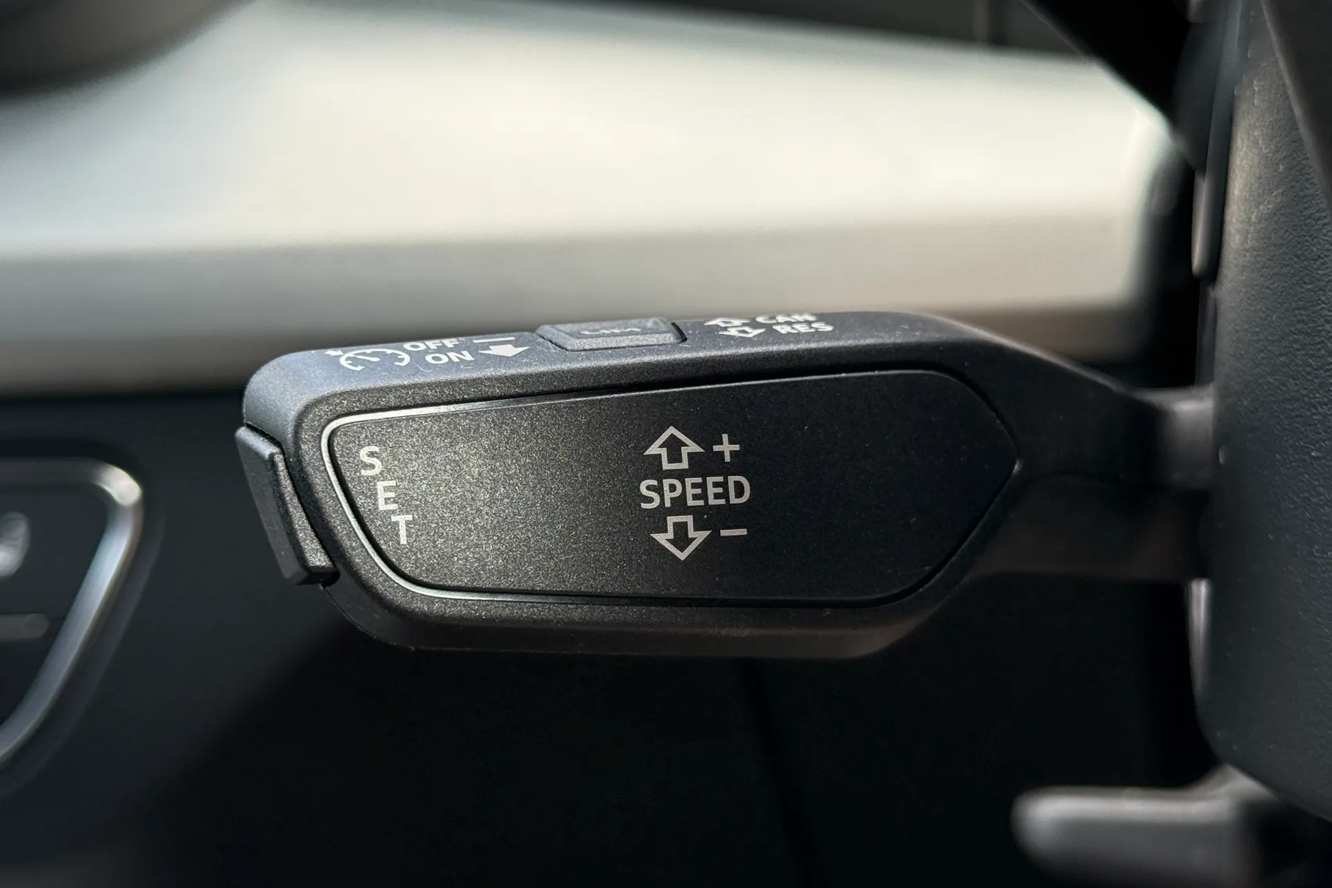 Audi Q5 thumbnail image number 21