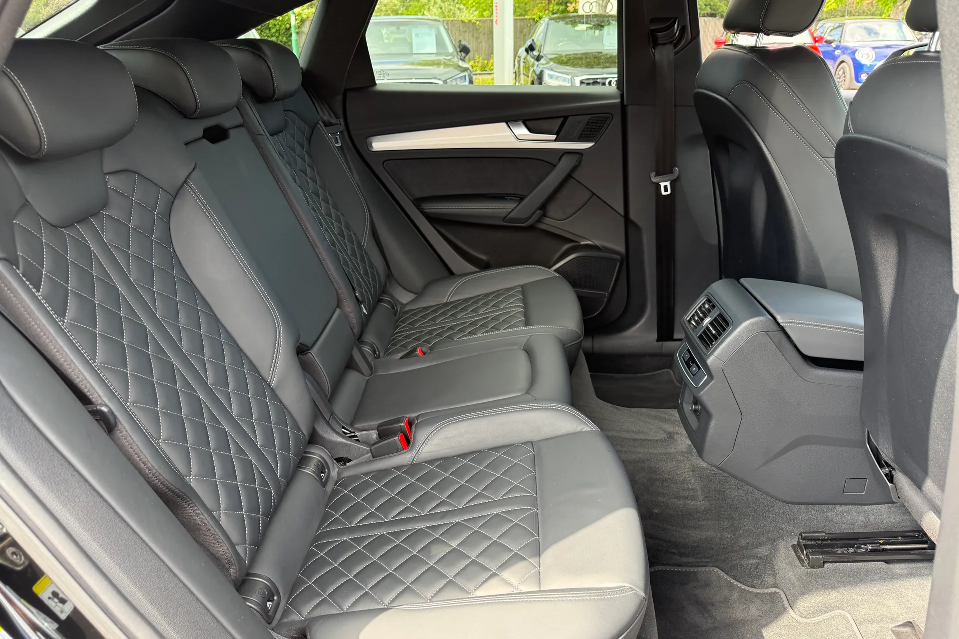 Audi Q5 thumbnail image number 47