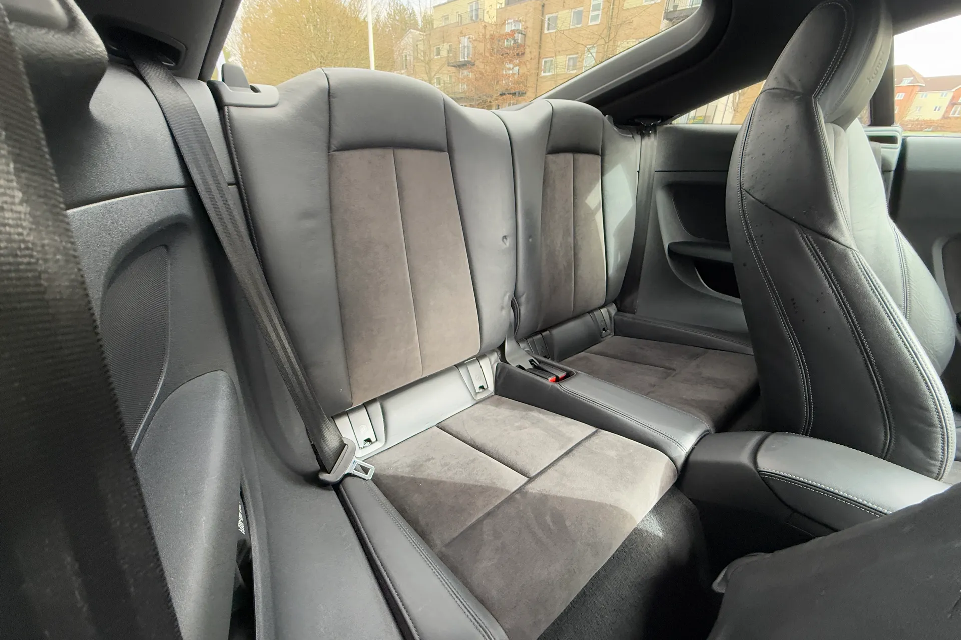 Audi TT thumbnail image number 32