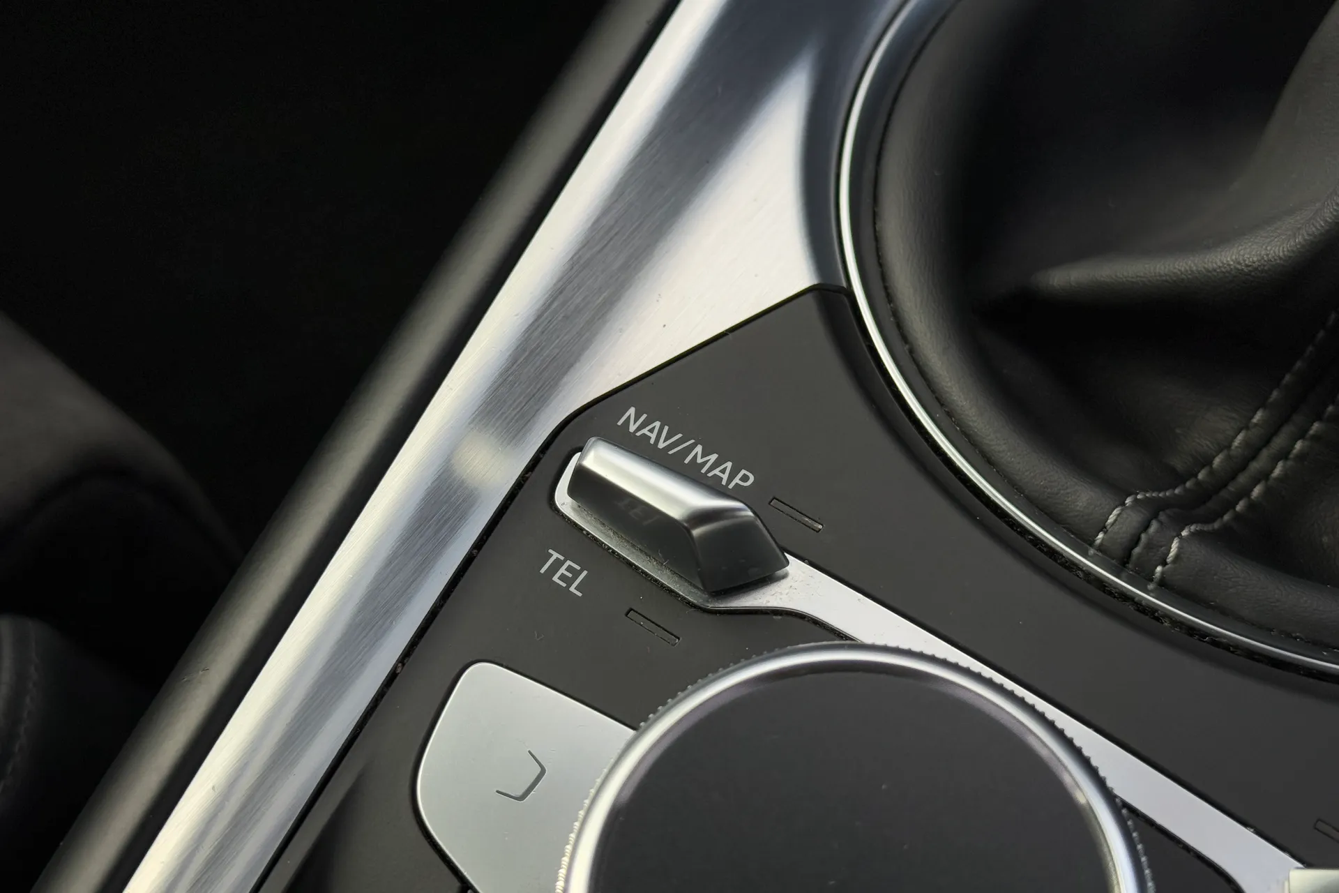 Audi TT thumbnail image number 24