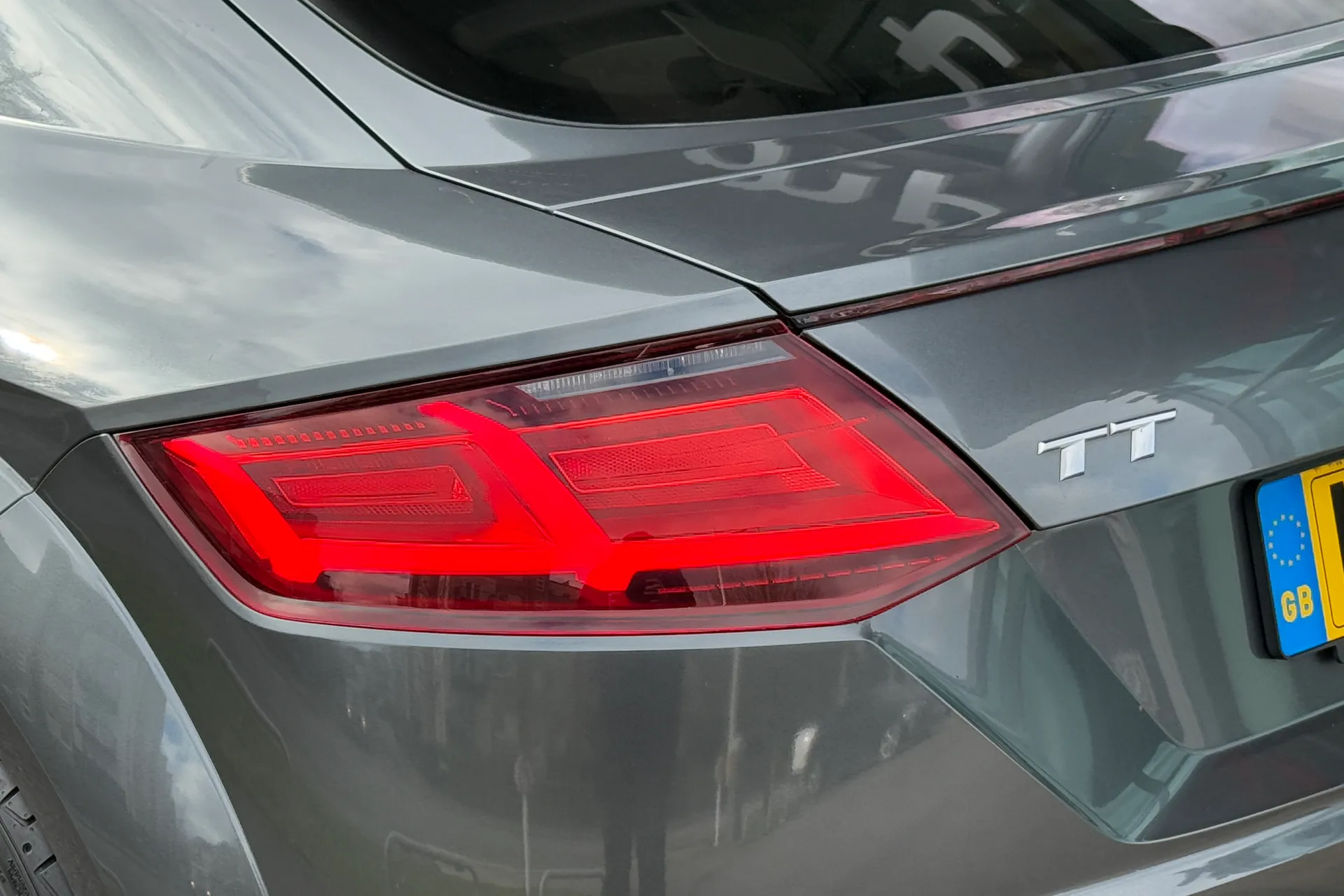 Audi TT thumbnail image number 39