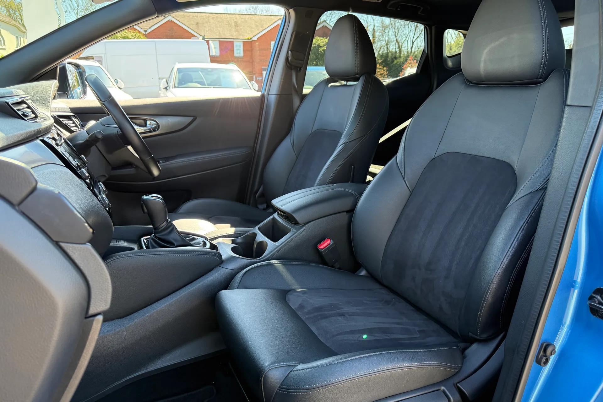 NISSAN QASHQAI thumbnail image number 24