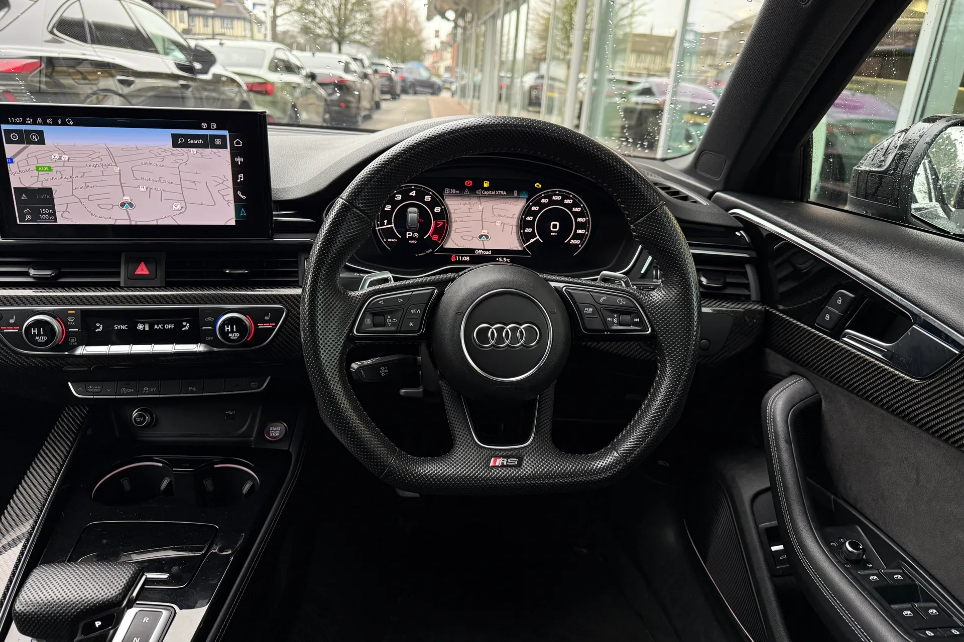Audi RS4 thumbnail image number 43