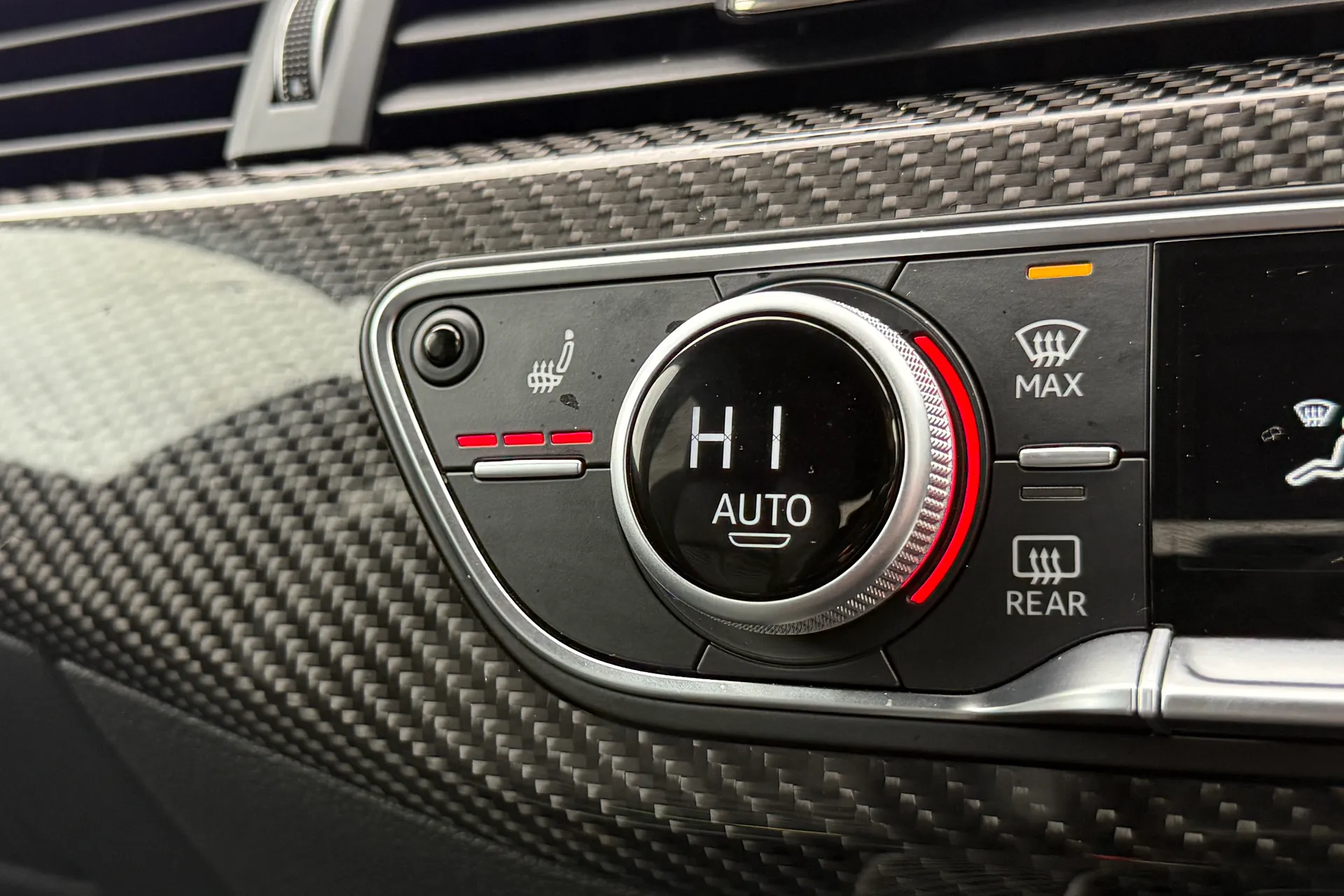 Audi RS4 thumbnail image number 14