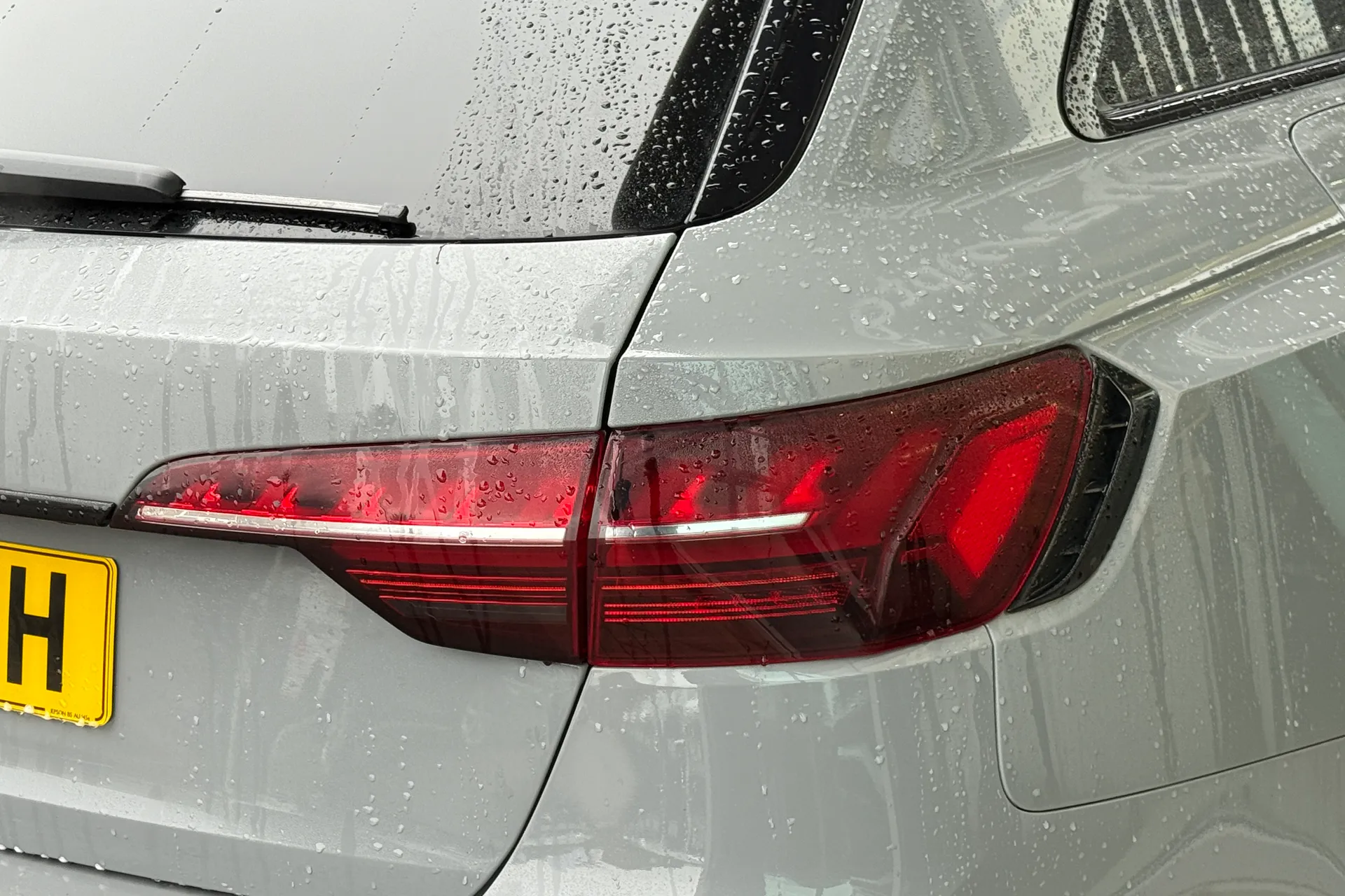 Audi RS4 thumbnail image number 49
