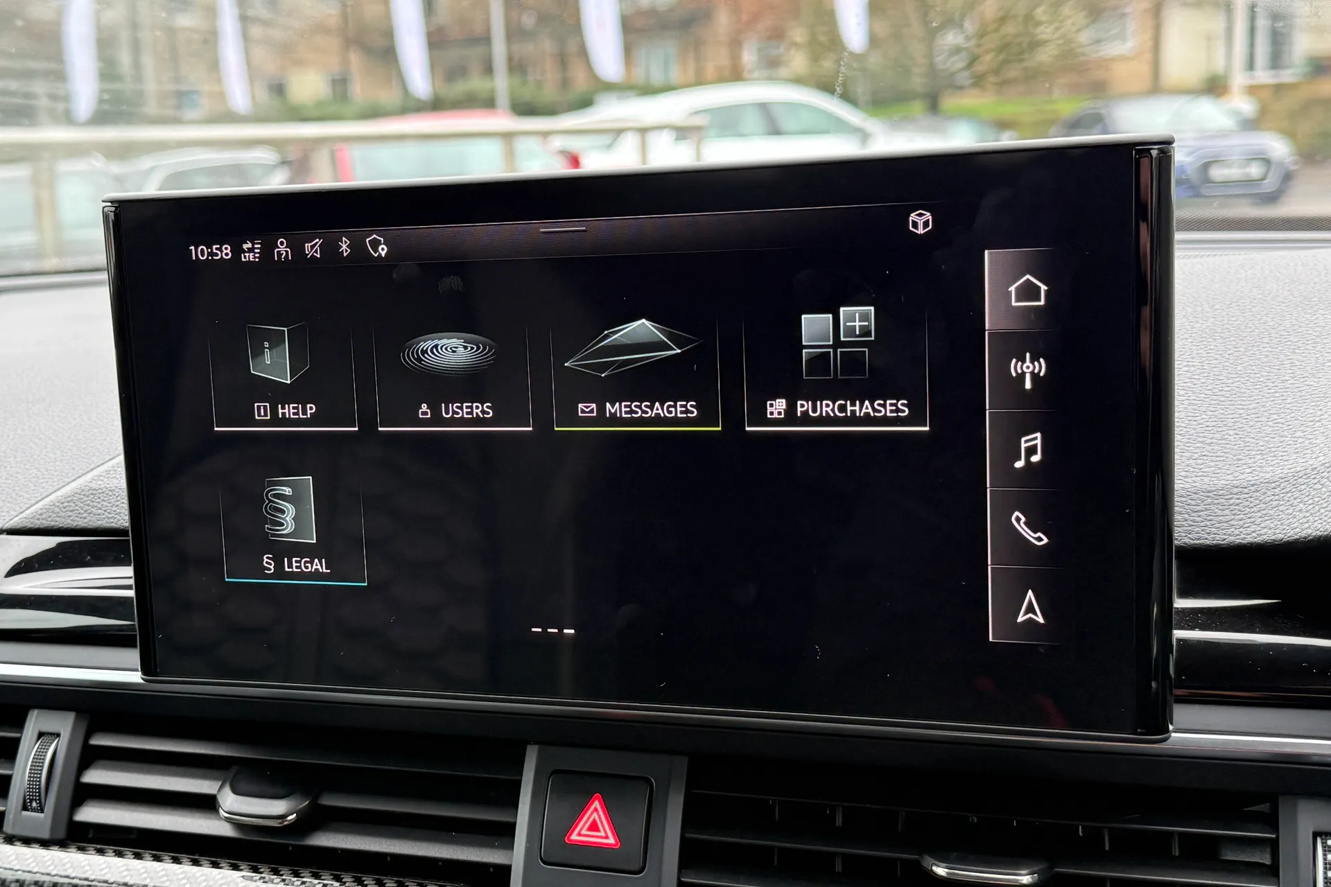Audi RS4 thumbnail image number 12