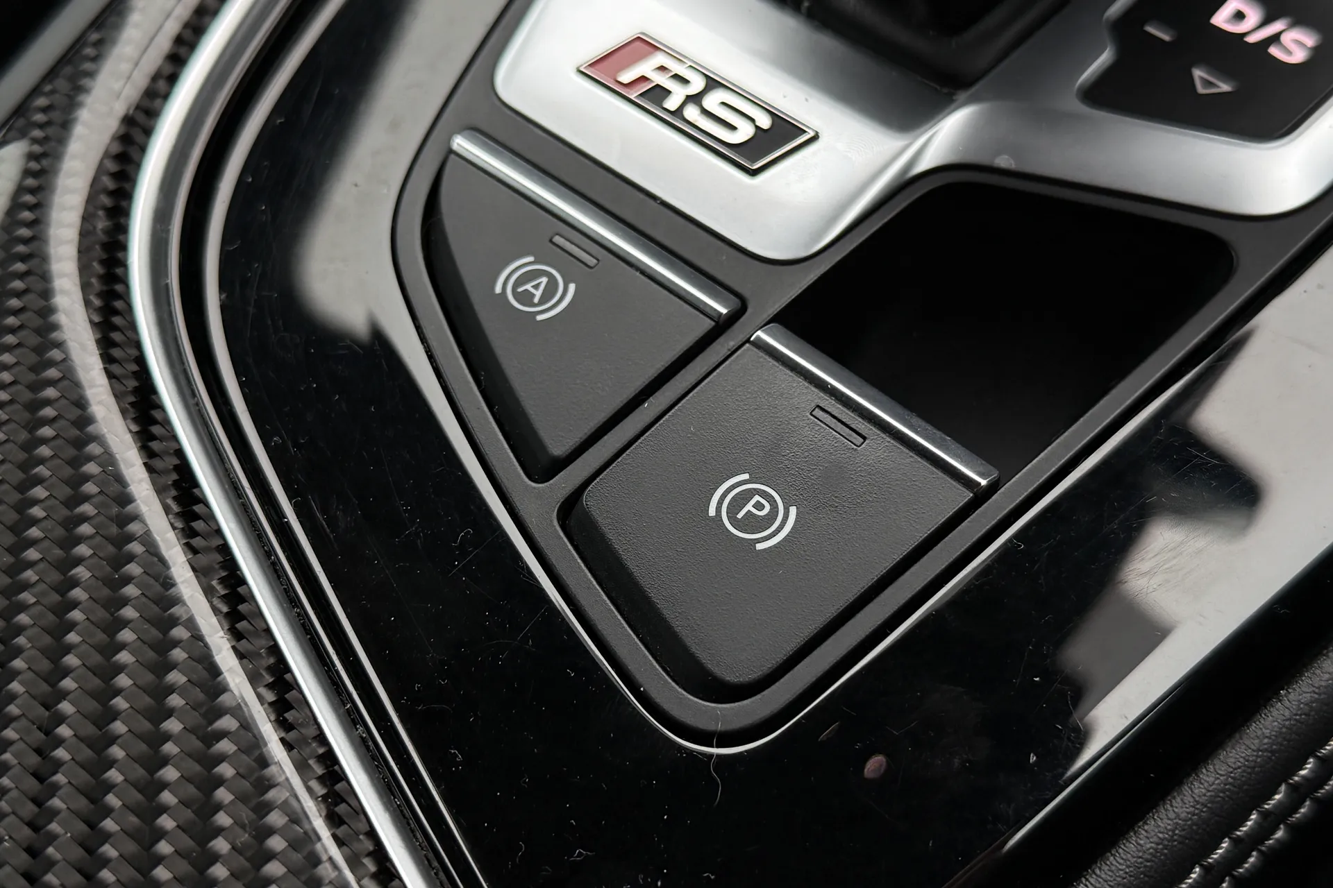 Audi RS4 thumbnail image number 20