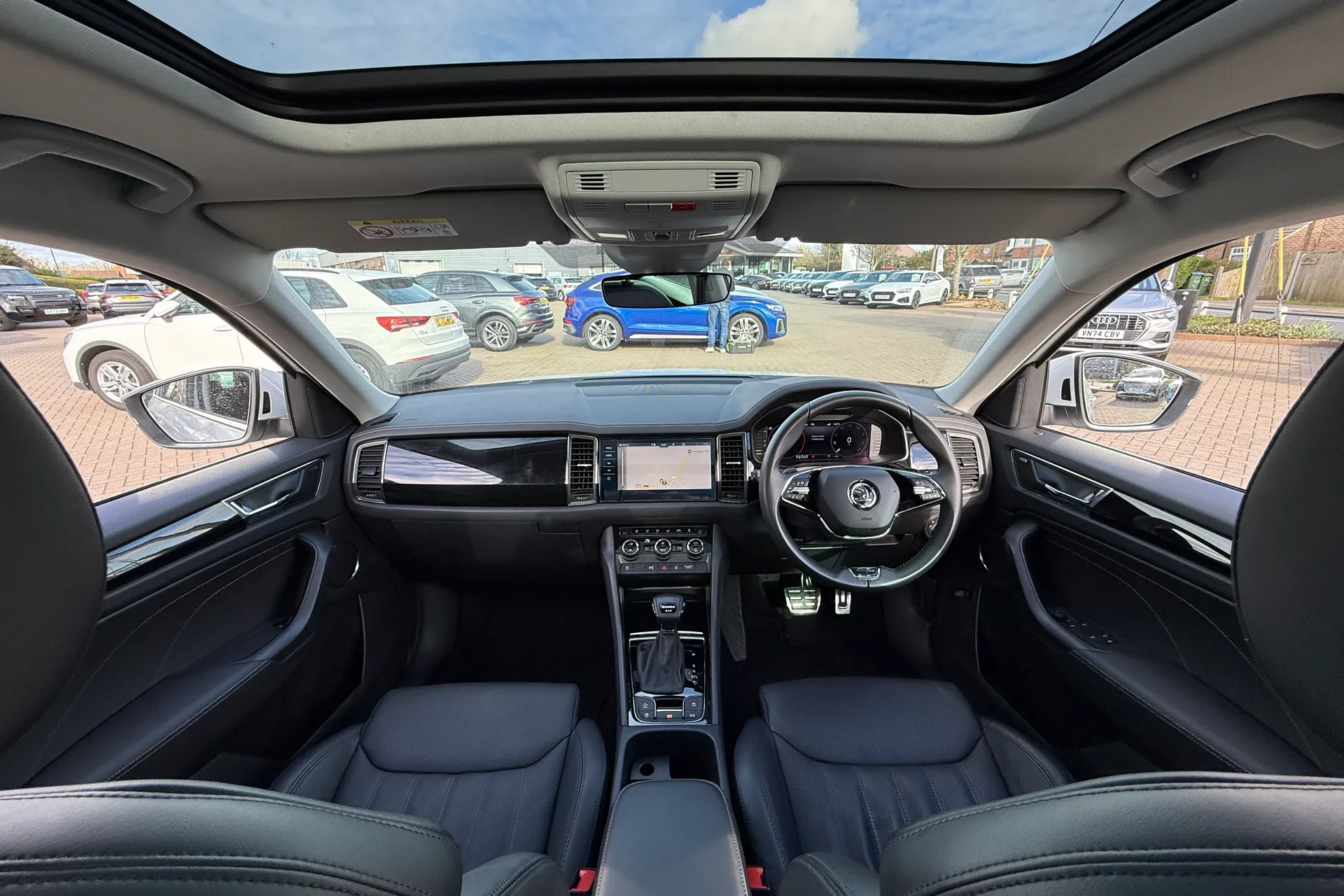 SKODA KODIAQ thumbnail image number 3