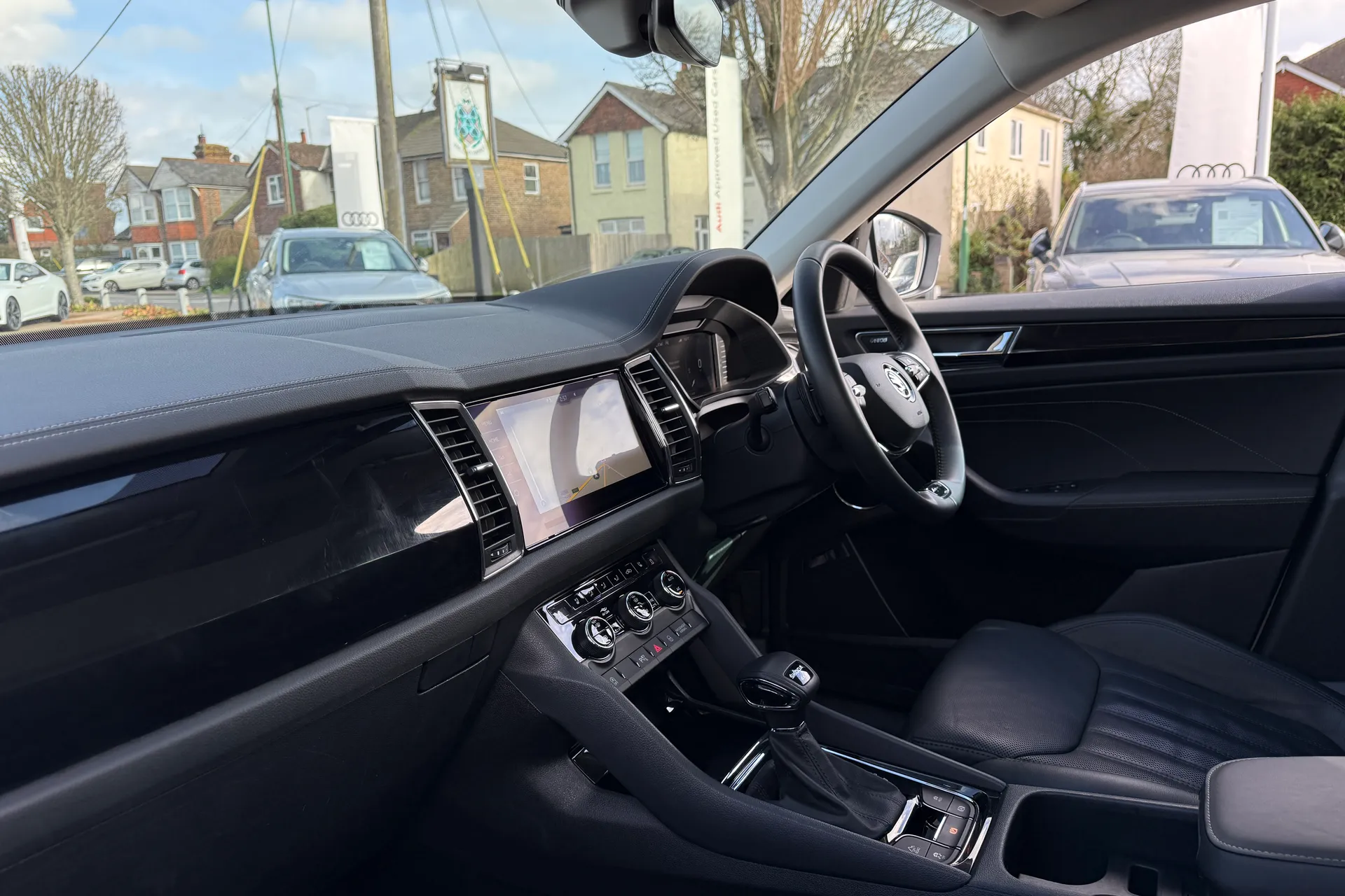 SKODA KODIAQ thumbnail image number 30