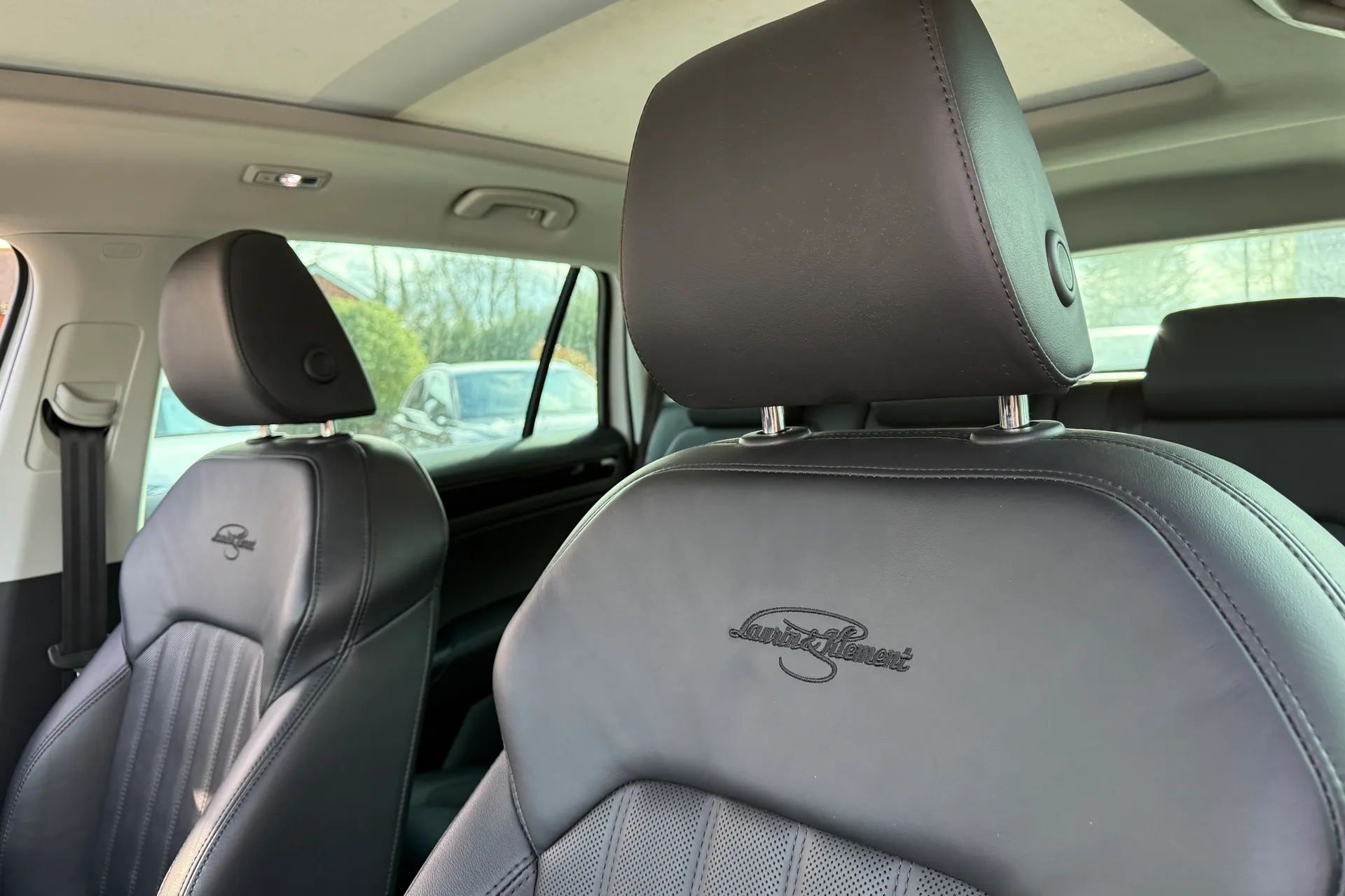 SKODA KODIAQ thumbnail image number 32